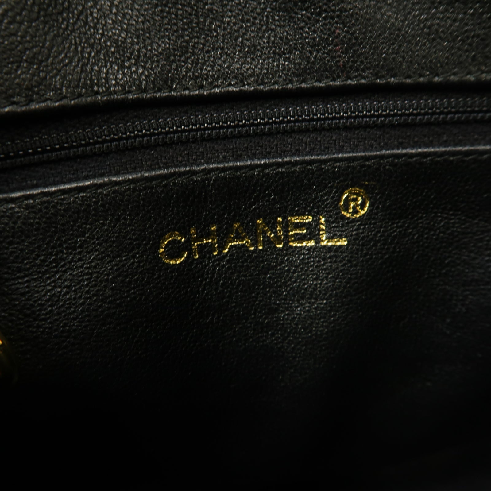 CHANEL 【激減優惠】Caviar皮革Vintage Tassel Camera Bag金扣鏈帶肩背袋黑色