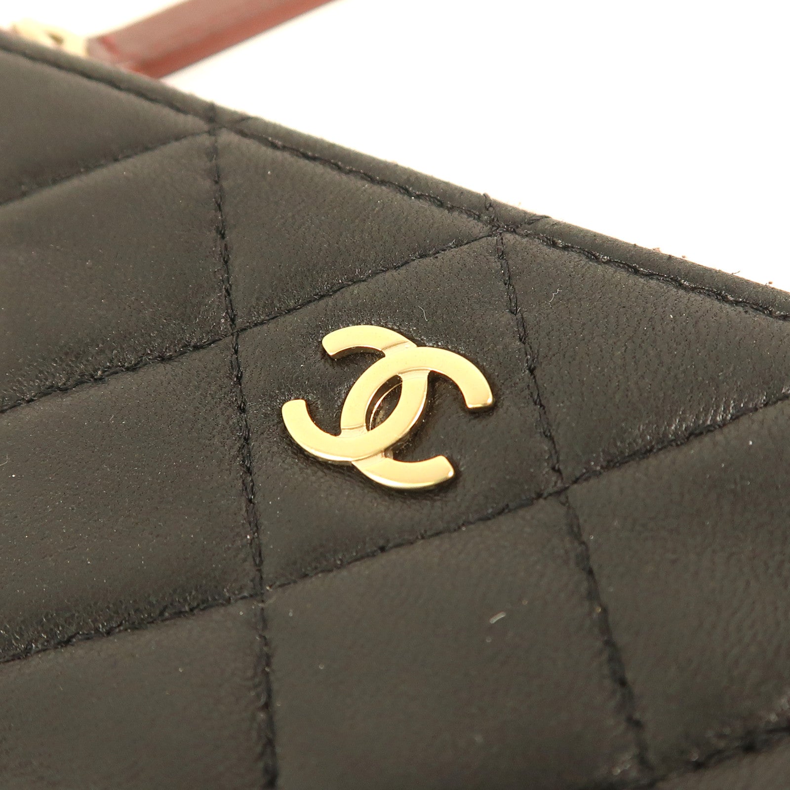 CHANEL 羊皮皮革Pouch金扣手拿包