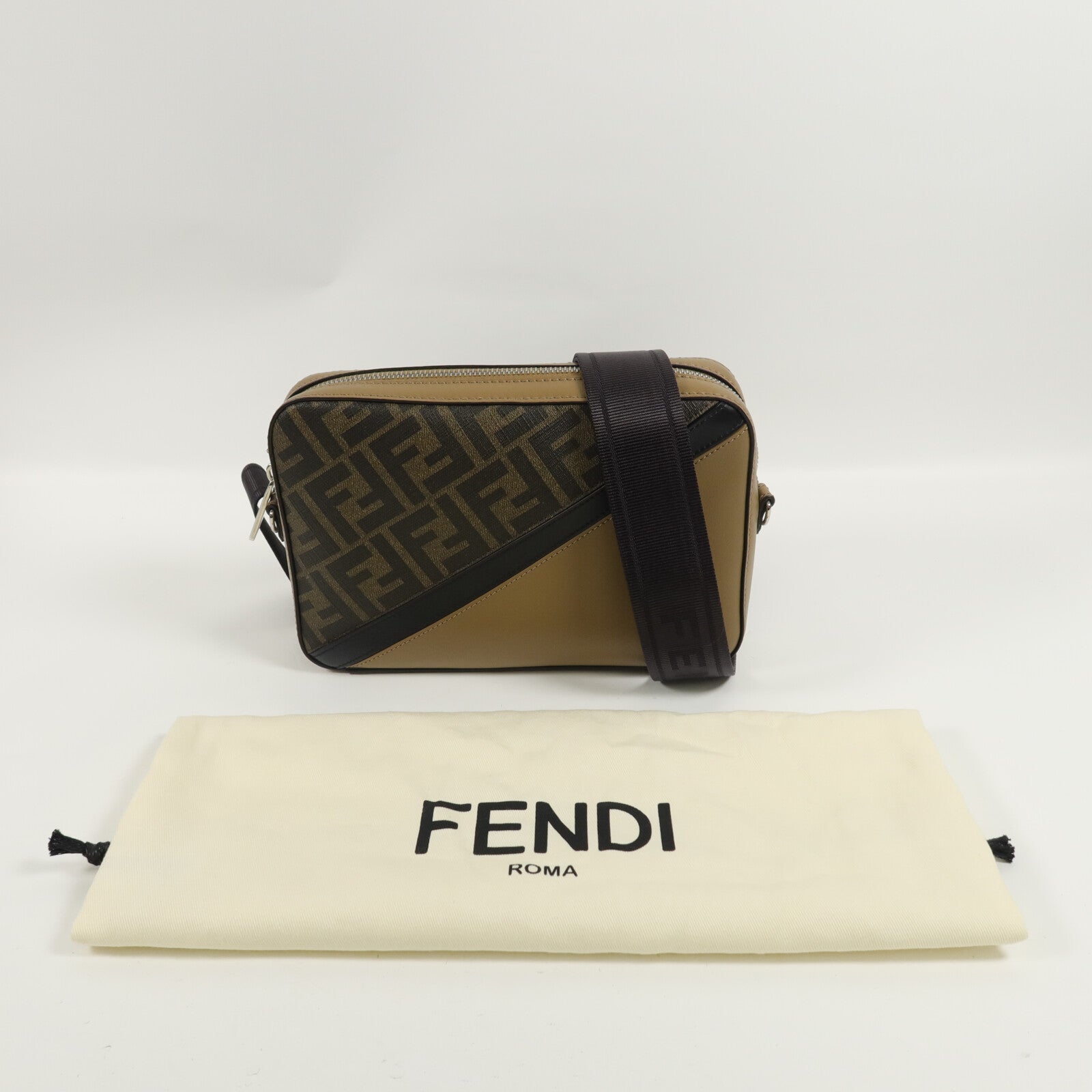 FENDI 塗層帆布Digonal Camera Case肩背袋