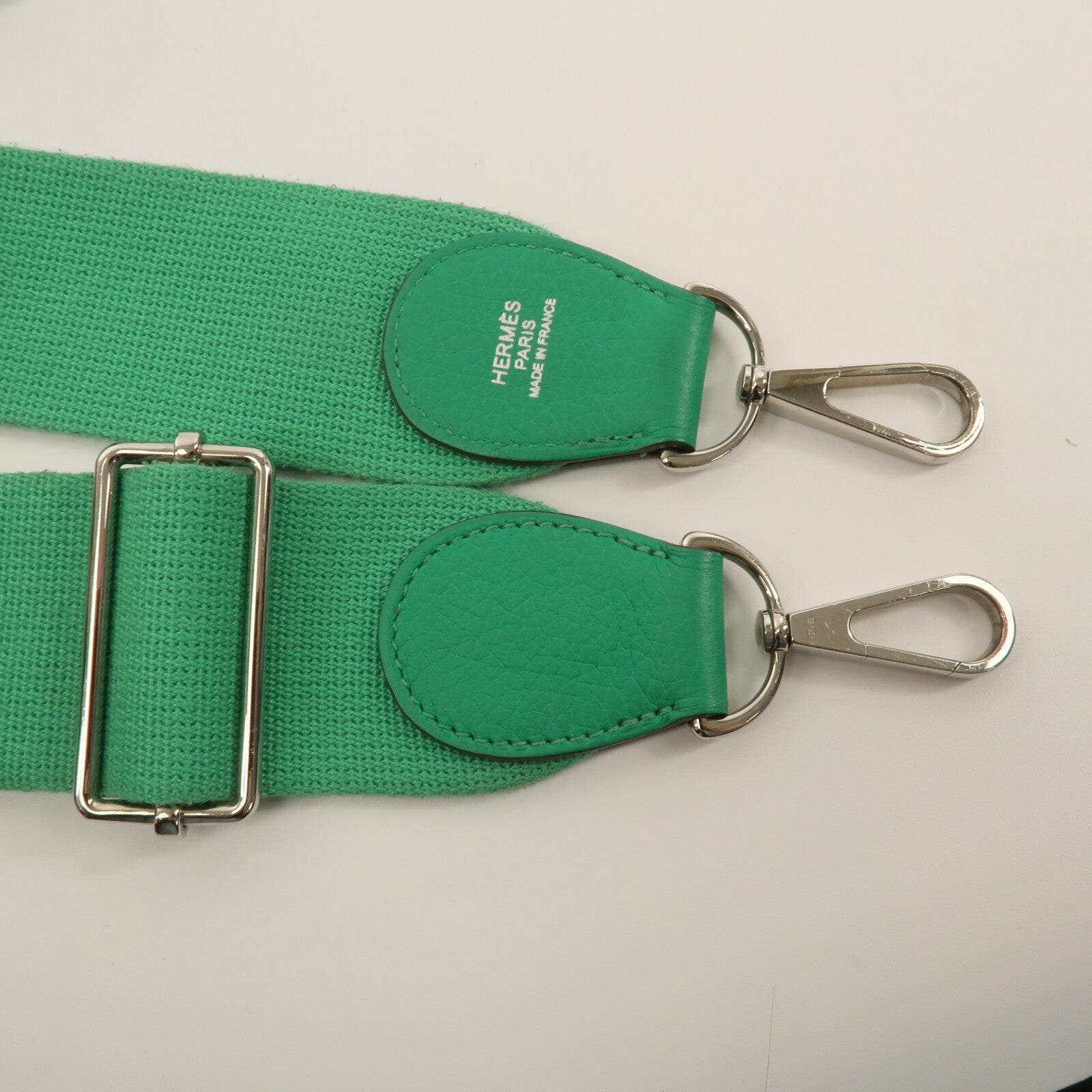 HERMES Togo皮革Evelyne GM肩背袋Bamboo
