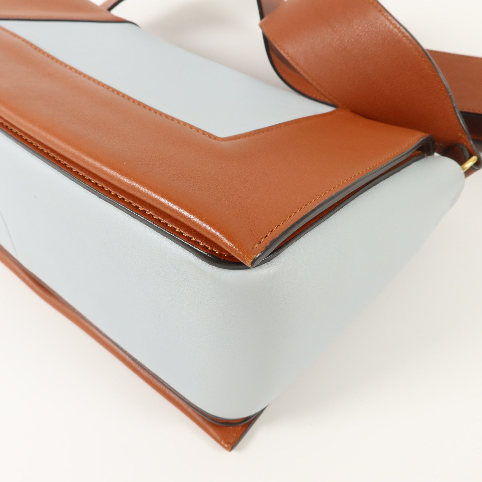 CELINE 牛皮皮革Frame Medium肩背袋