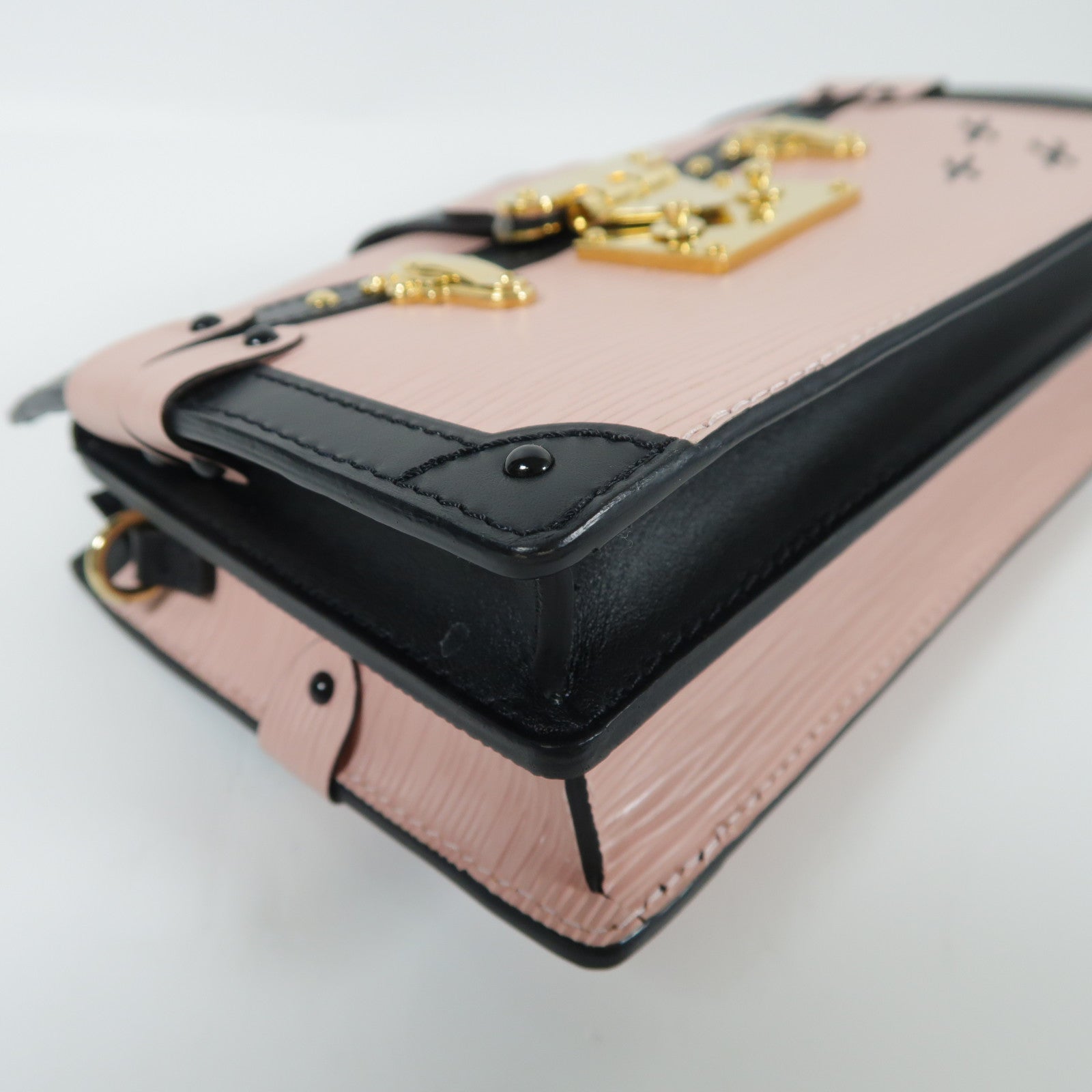 LOUIS VUITTON 【激減優惠】Epi Trunk Clutch金扣肩背袋