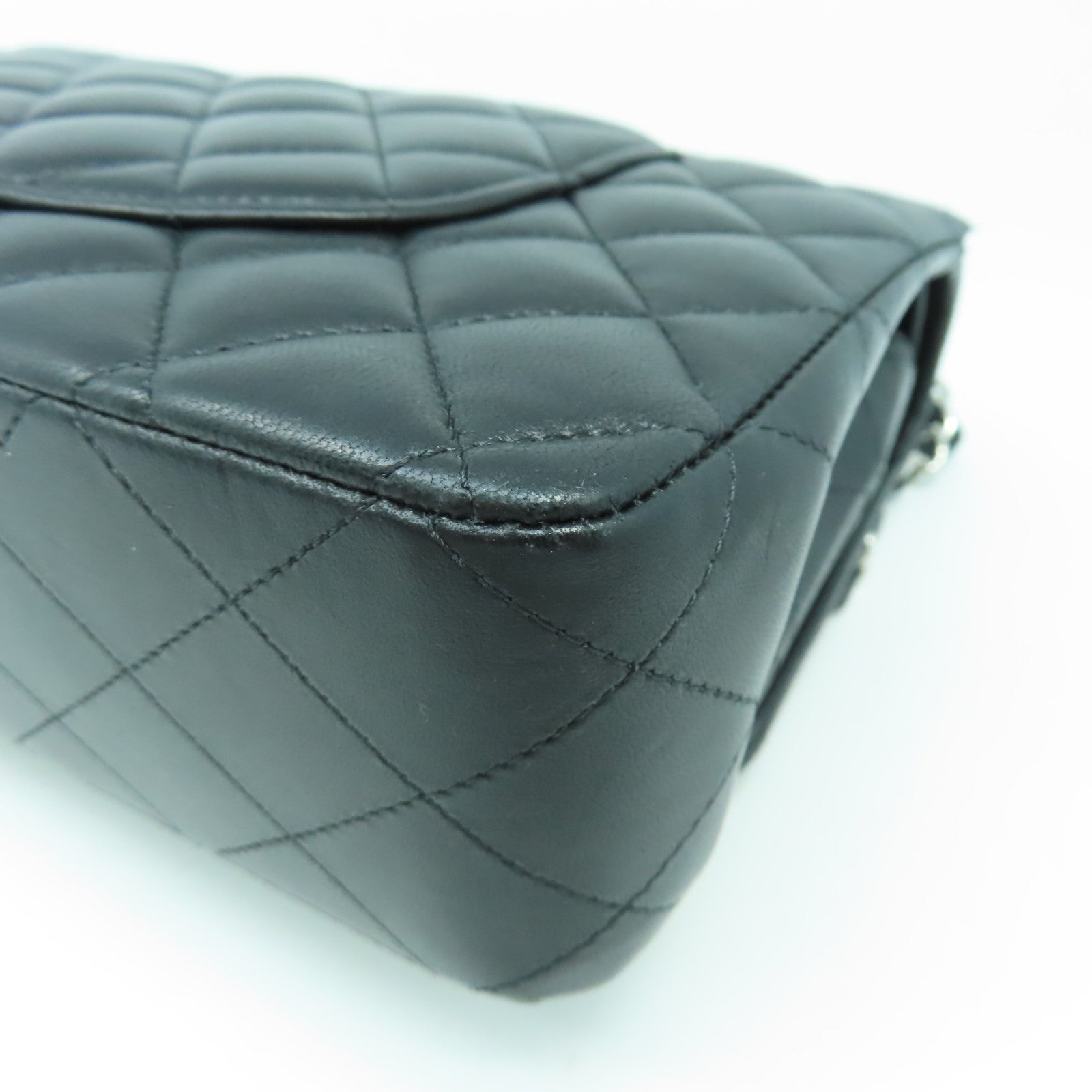 CHANEL 【清倉大減價】菱格羊皮皮革Classic 25銀扣鏈帶肩背袋黑色
