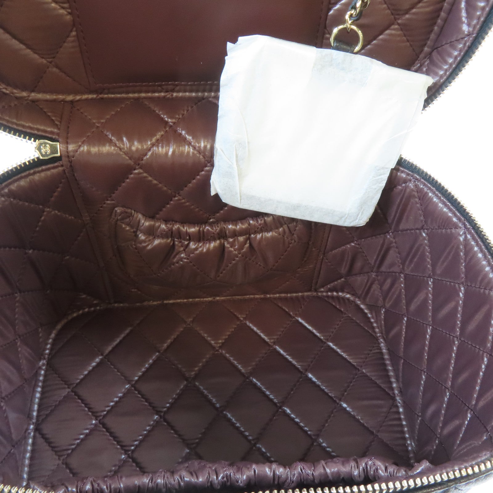 CHANEL 菱格Caviar皮革Vanity Pouch金扣手挽袋黑色