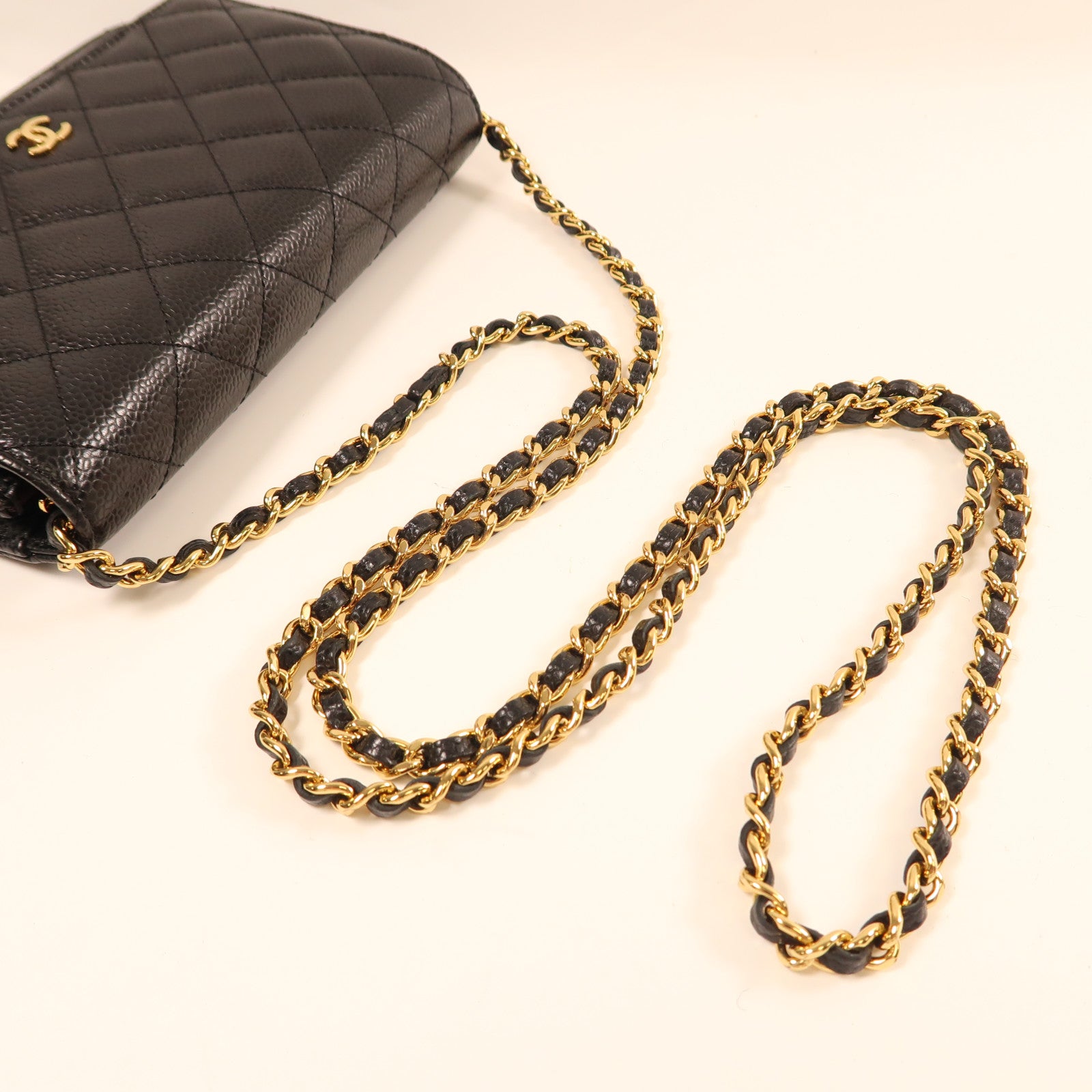 CHANEL 牛皮皮革Wallet On Chain金扣鏈帶肩背袋黑色