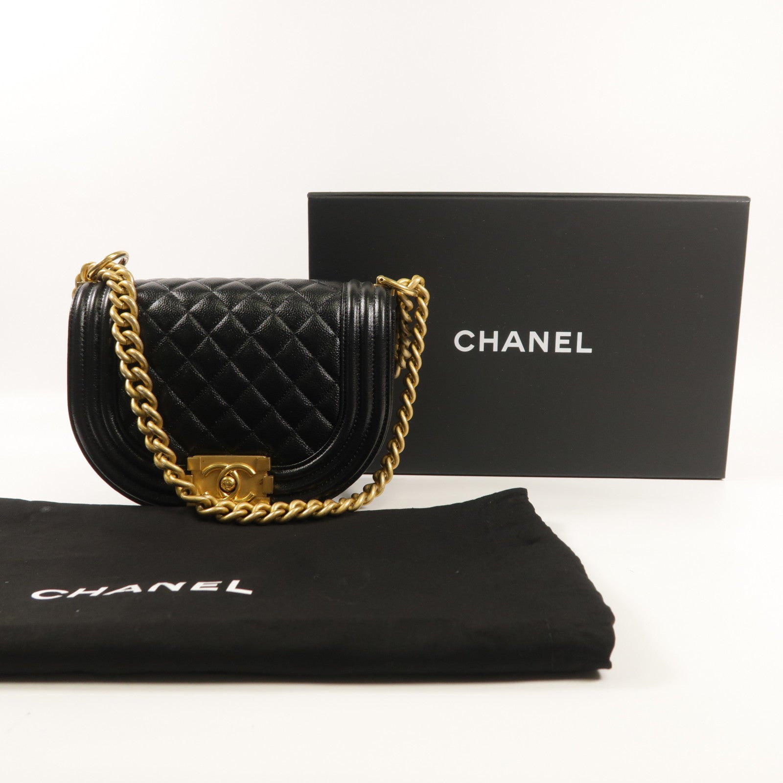 CHANEL 【激減優惠】牛皮皮革Boy金扣肩背袋