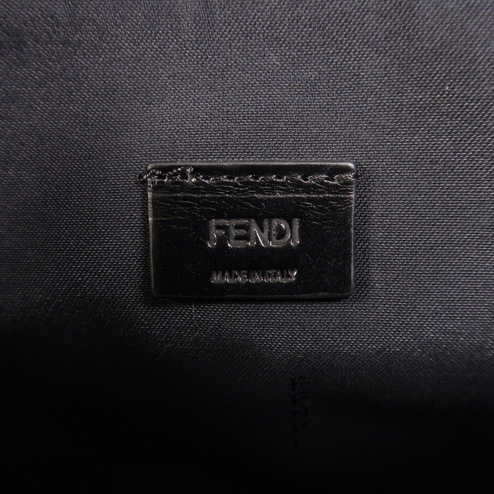 FENDI 牛皮皮革Clutch Bag銀扣手拿包