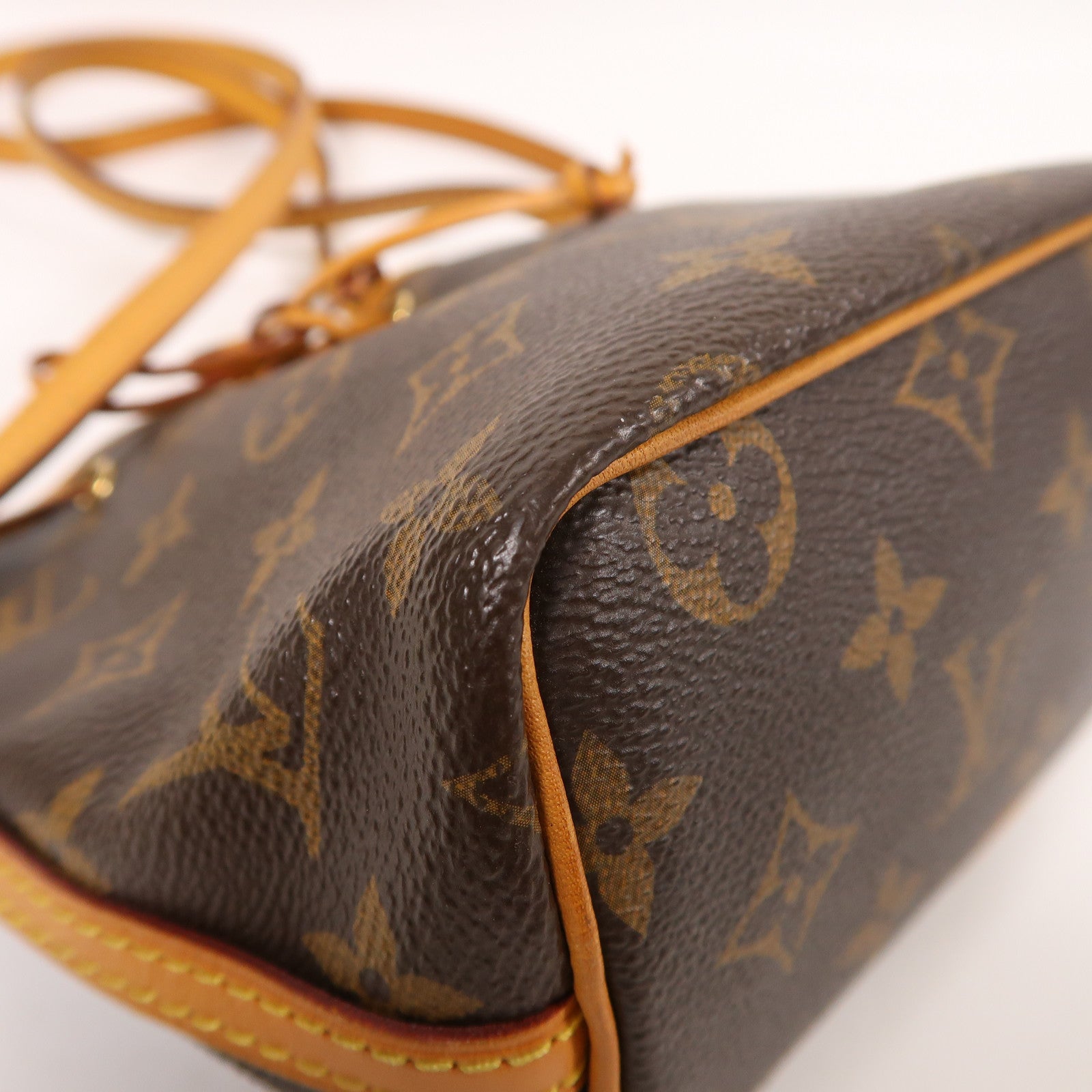LOUIS VUITTON Monogram Nano Noe金扣肩背袋棕色