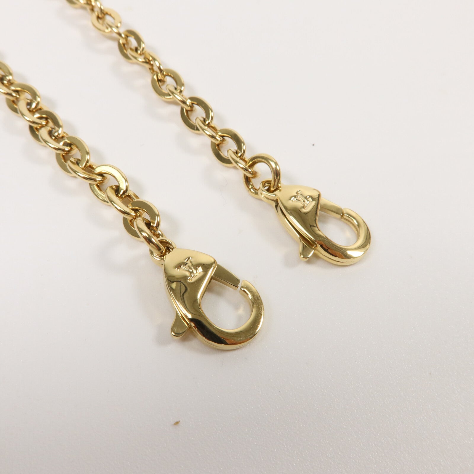 LOUIS VUITTON Monogram Empreinte Felicie Pochette金扣鏈帶肩背袋
