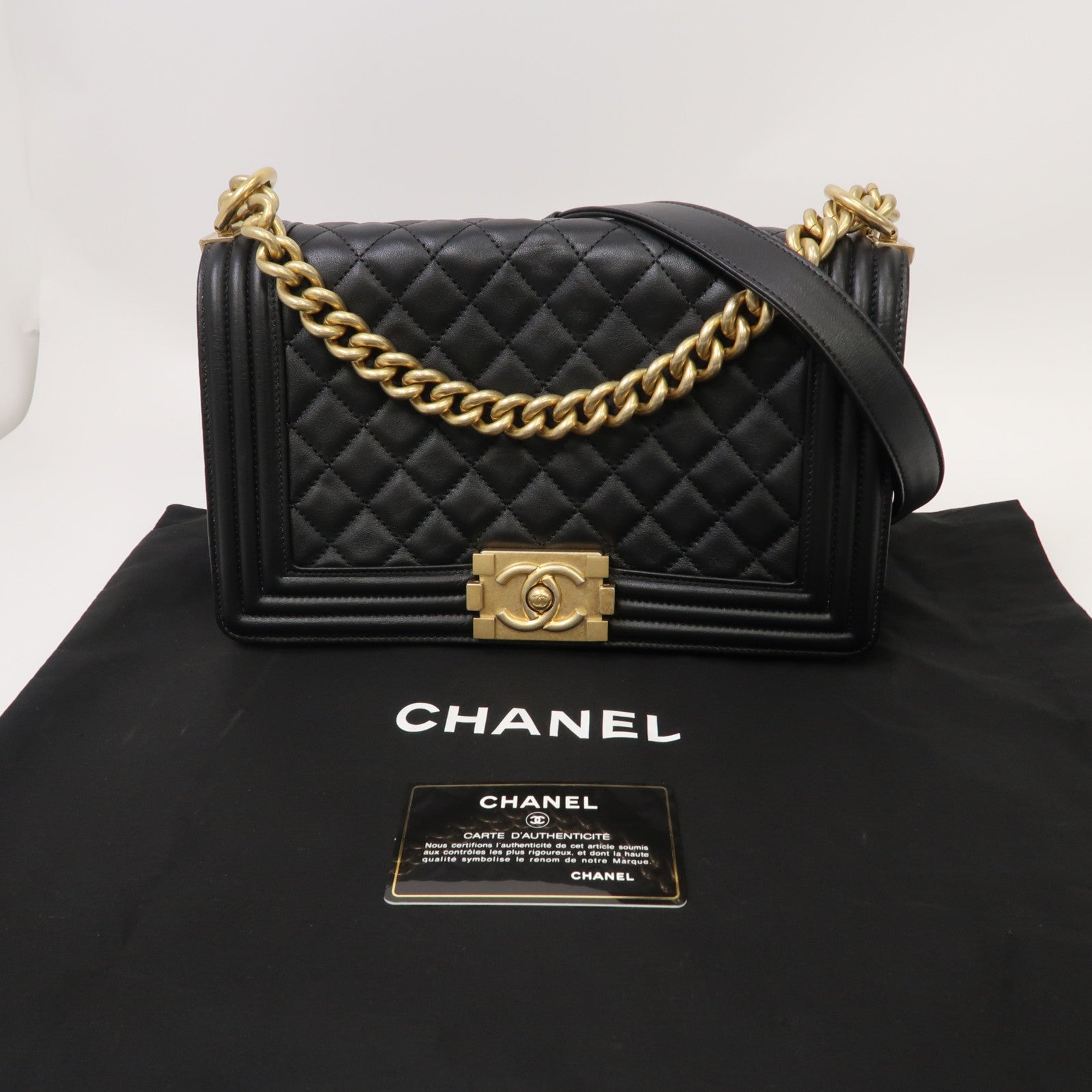 CHANEL 【激減優惠】菱格牛皮皮革Boy 25金扣鏈帶肩背袋黑色