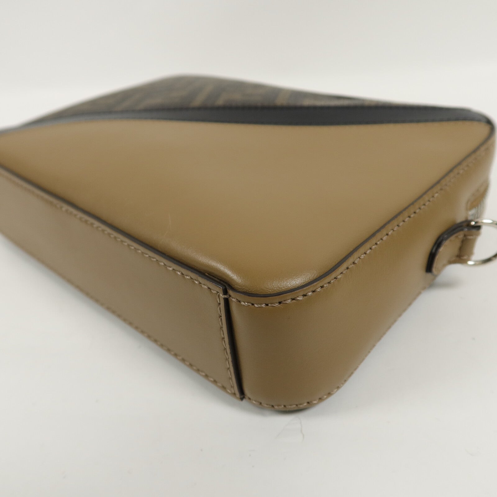 FENDI 塗層帆布Digonal Camera Case肩背袋