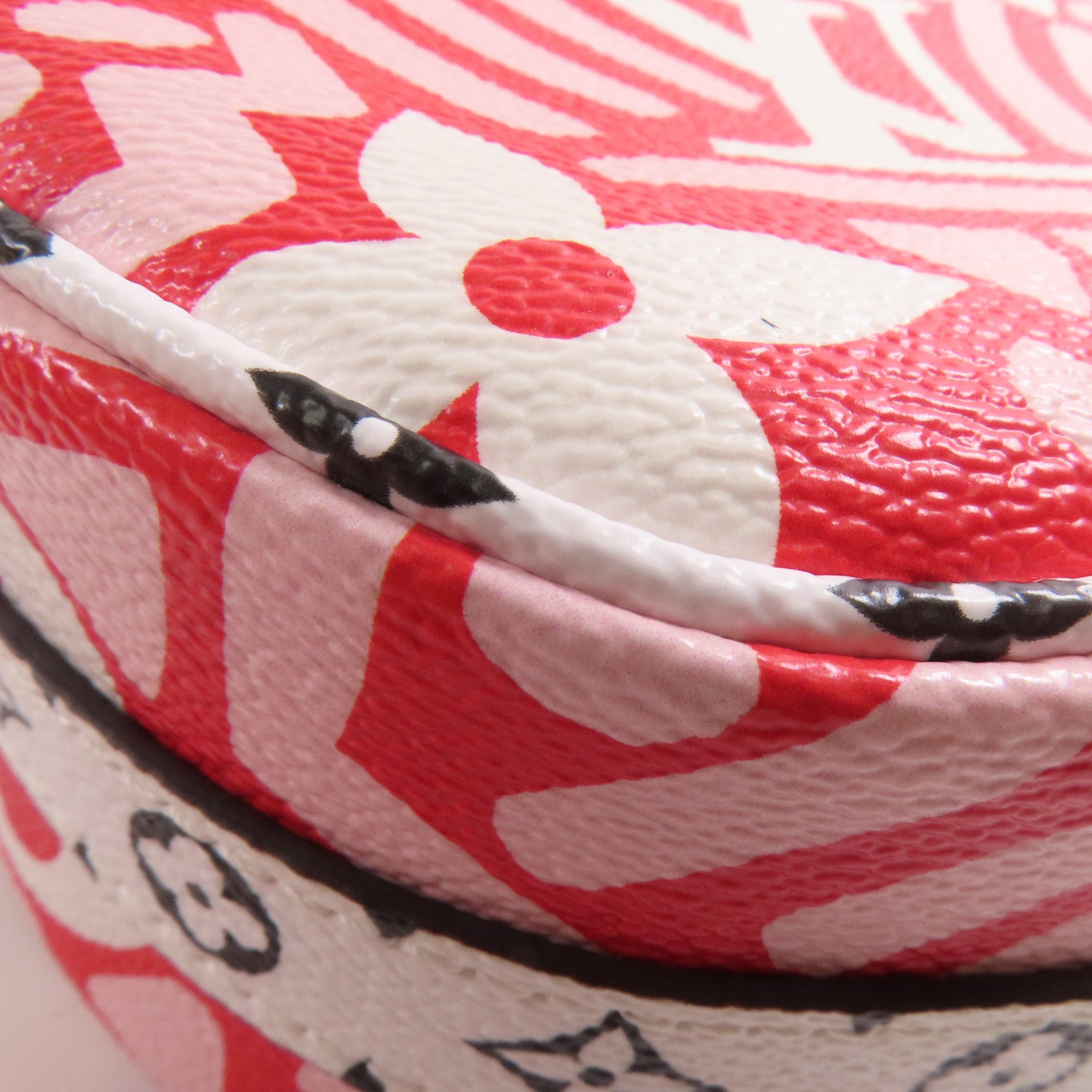 LOUIS VUITTON Monogram Giant Crafty Boite Chapoe Soupe金扣肩背袋