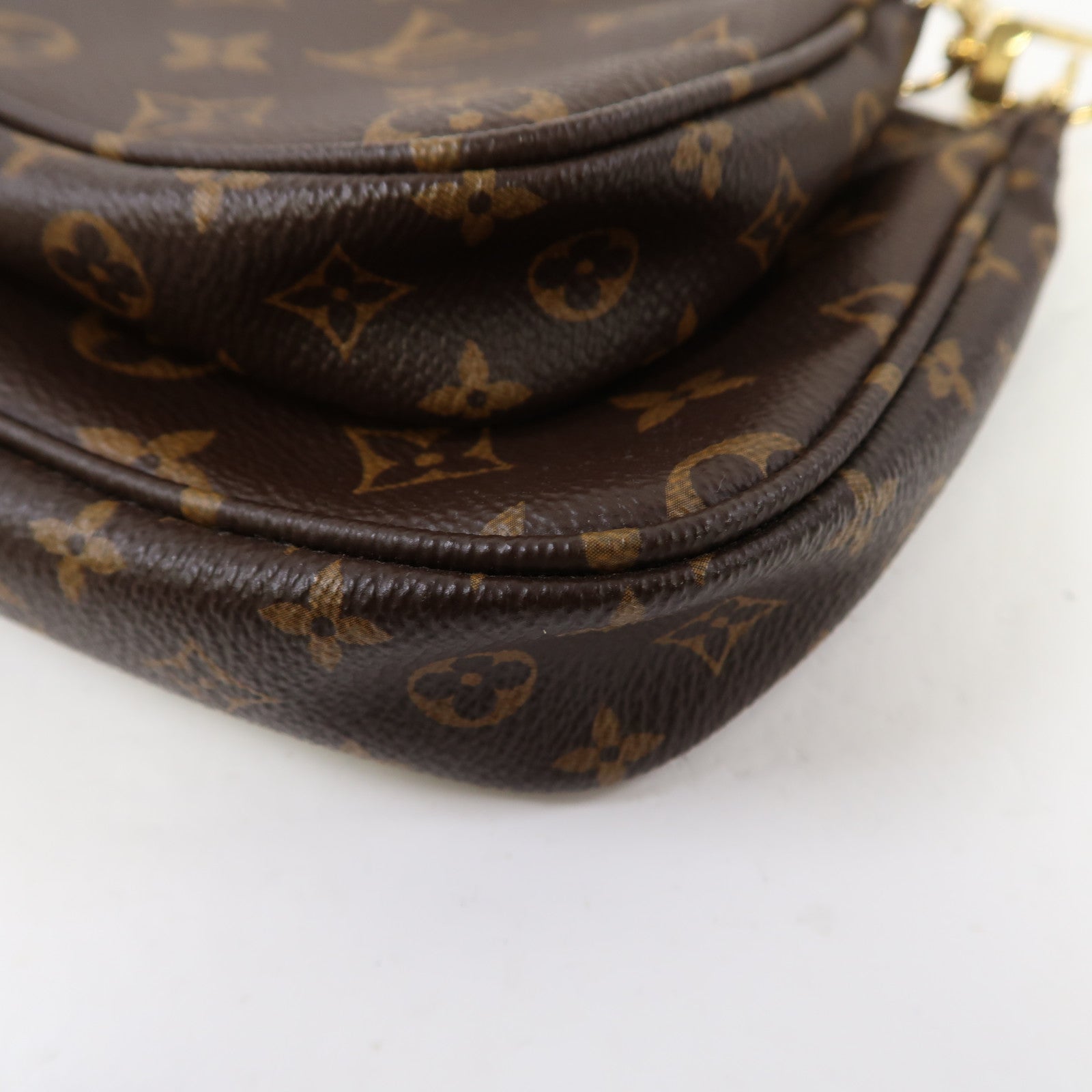 LOUIS VUITTON Monogram Multi Pochette Accessoires 金扣肩背袋啡色
