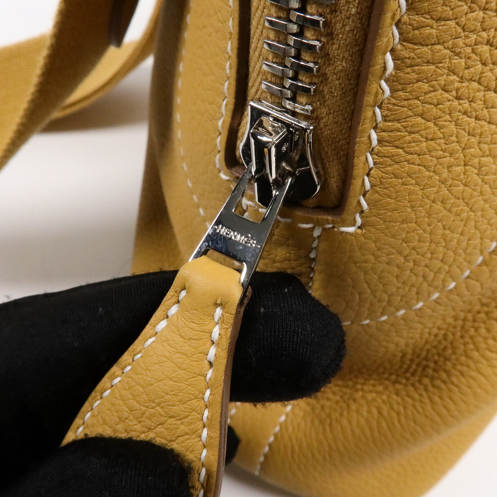 HERMES Togo皮革Bolide Messenger肩背袋Naturel Sable
