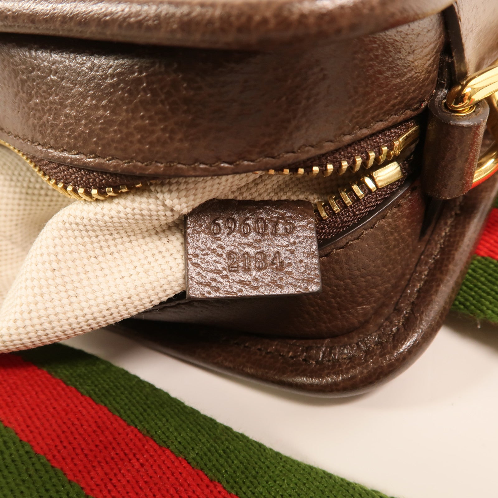 GUCCI 帆布Jumbo GG Mini金扣肩背袋