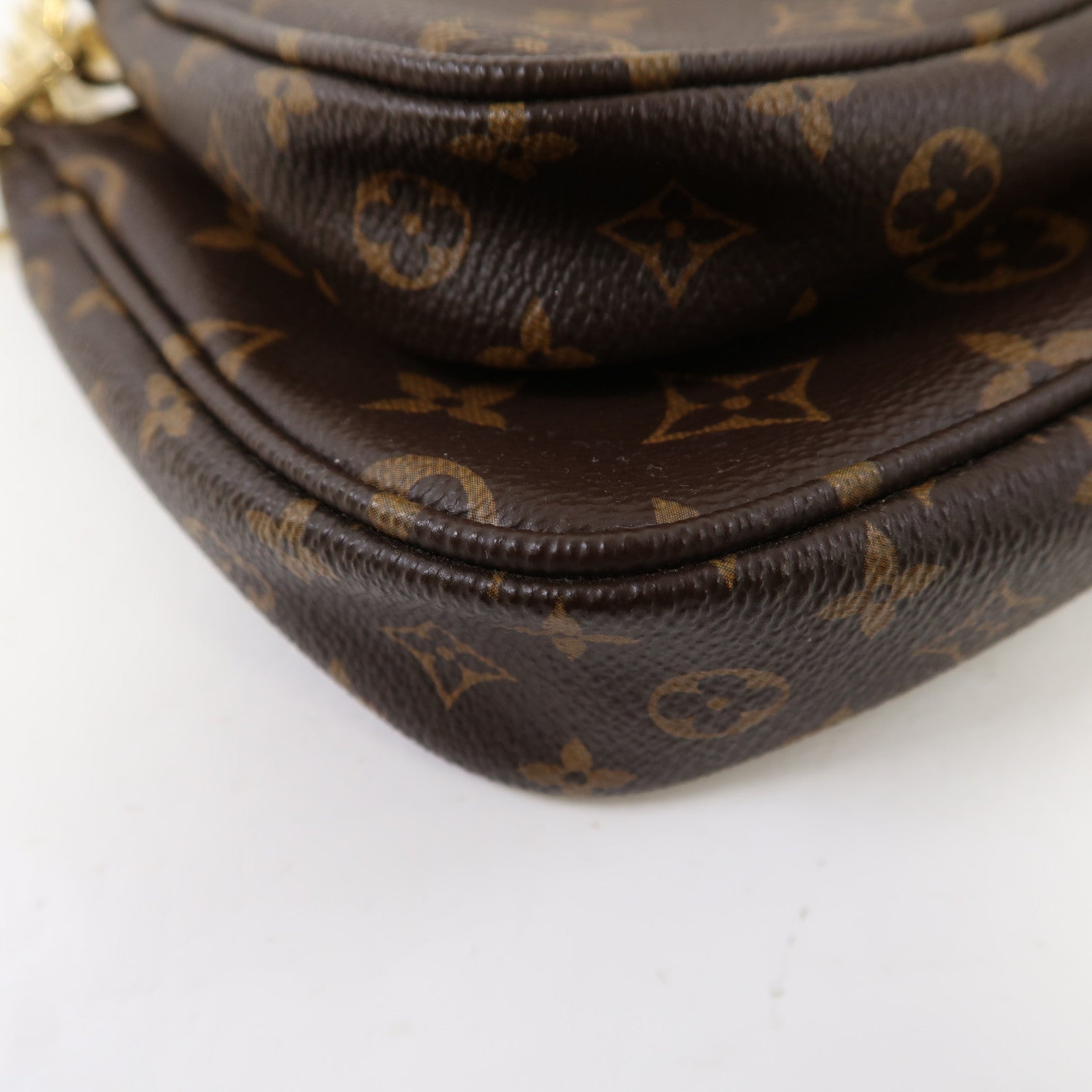 LOUIS VUITTON Monogram Multi Pochette Accessoires 金扣肩背袋啡色