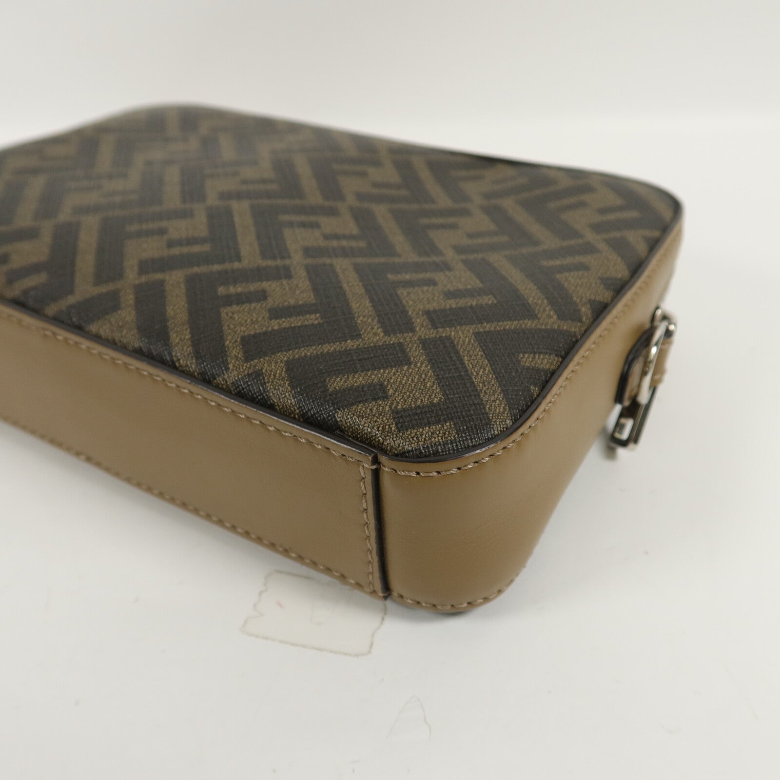 FENDI 塗層帆布Digonal Camera Case肩背袋