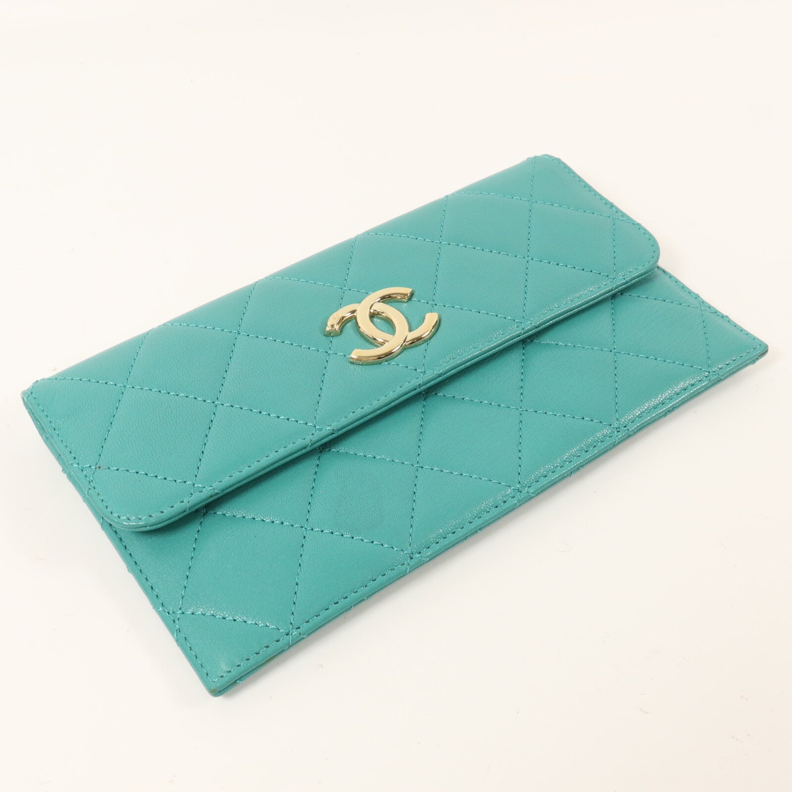CHANEL 羊皮皮革In And Out Camera Case鏈帶肩背袋