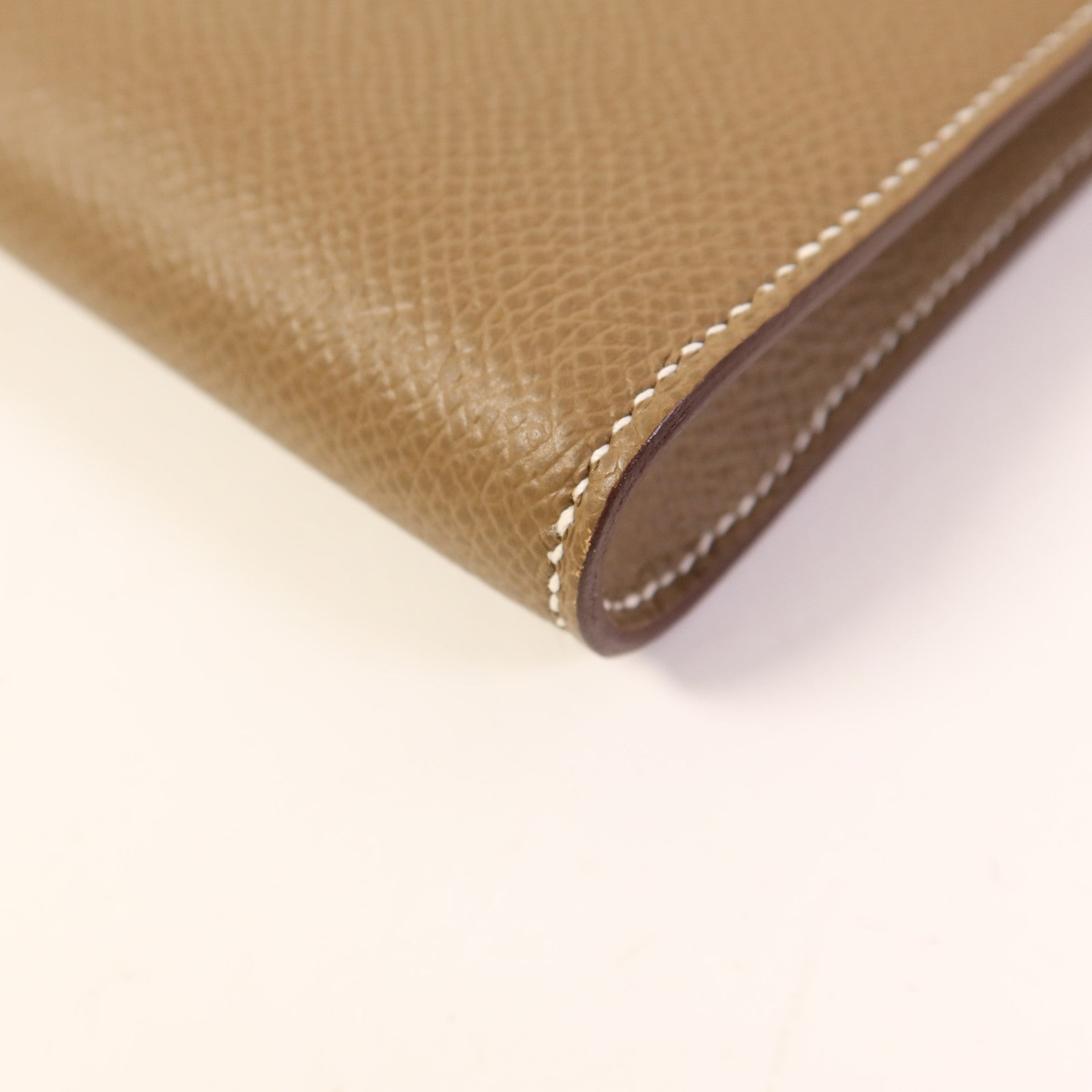 HERMES Epsom皮革Clic 16金扣肩背袋Etoupe