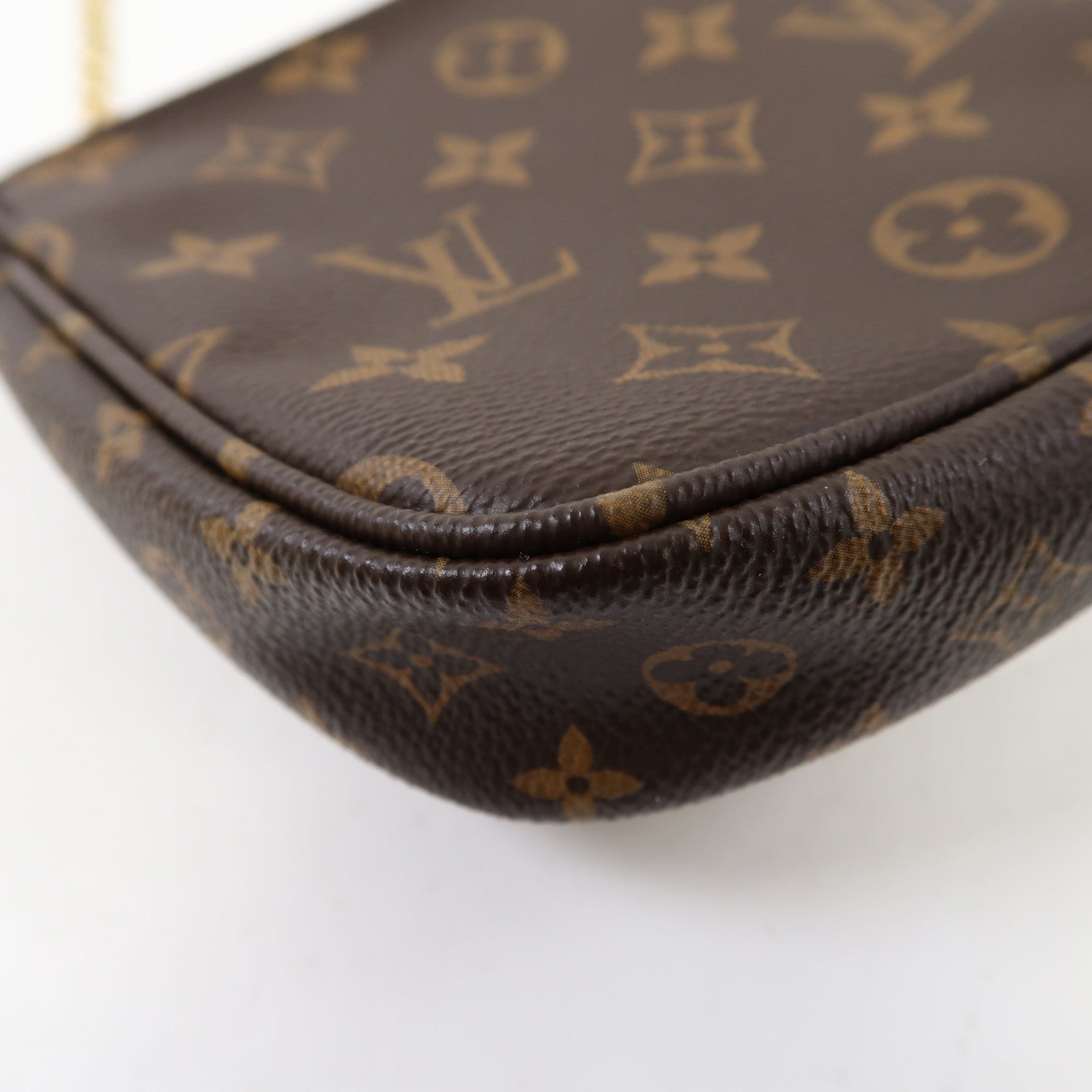 LOUIS VUITTON Monogram Multi Pochette Accessoires 金扣肩背袋啡色