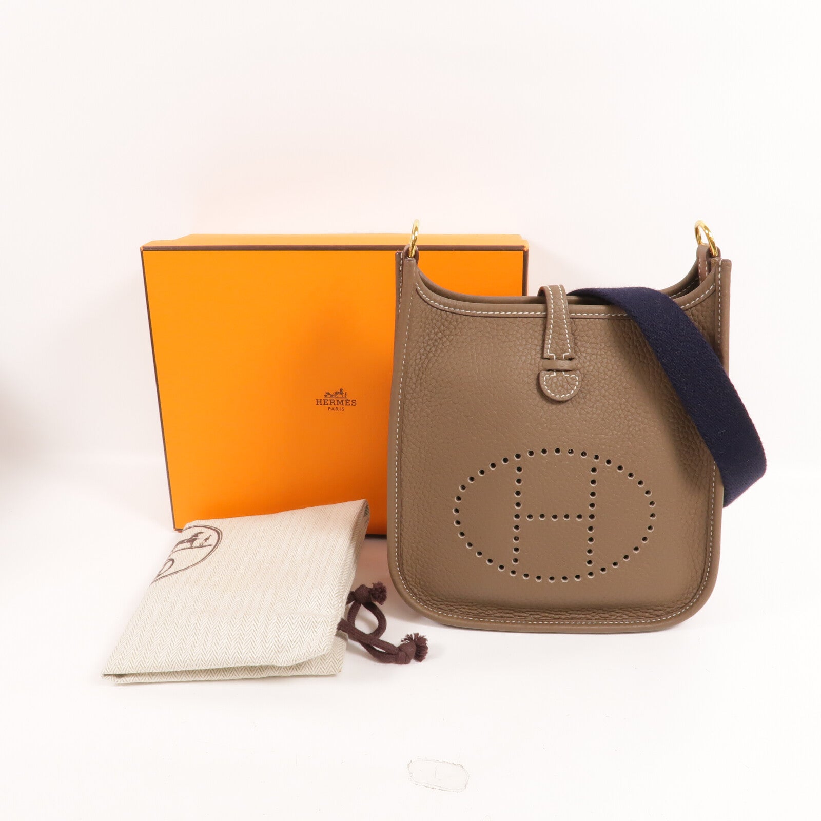 HERMES Clemence皮革Evelyne TPM肩背袋Etoupe