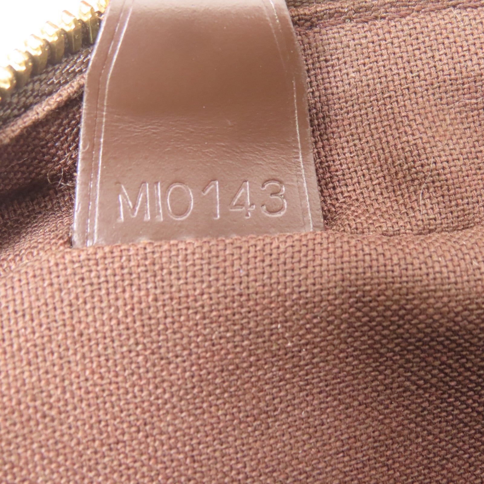 LOUIS VUITTON Damier Shelton MM金扣肩背袋棕色