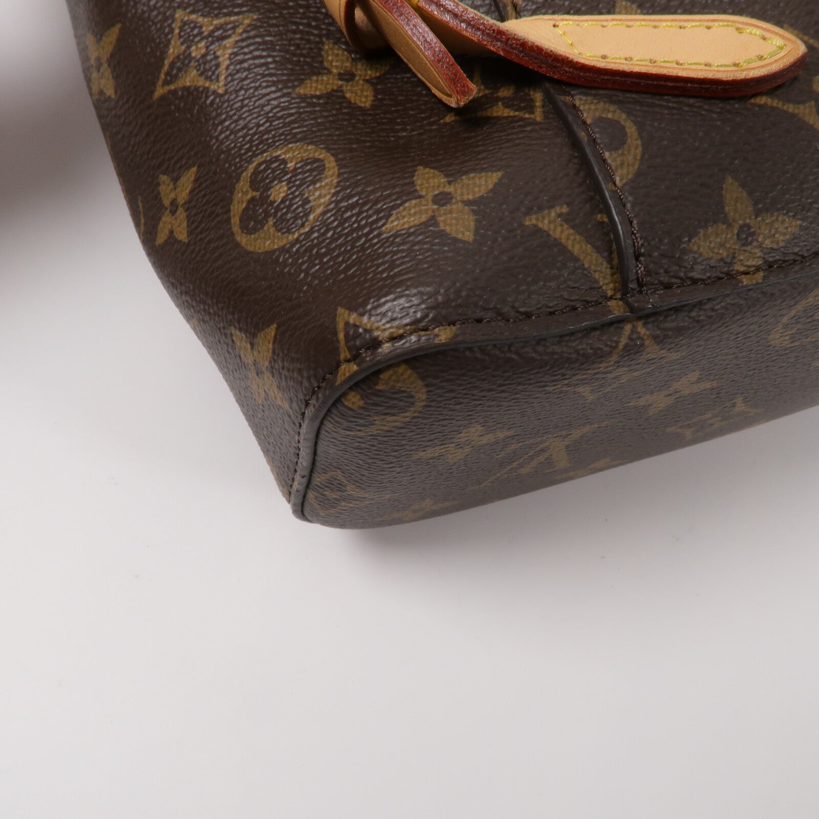 LOUIS VUITTON Monogram Montsouris Backpack背包