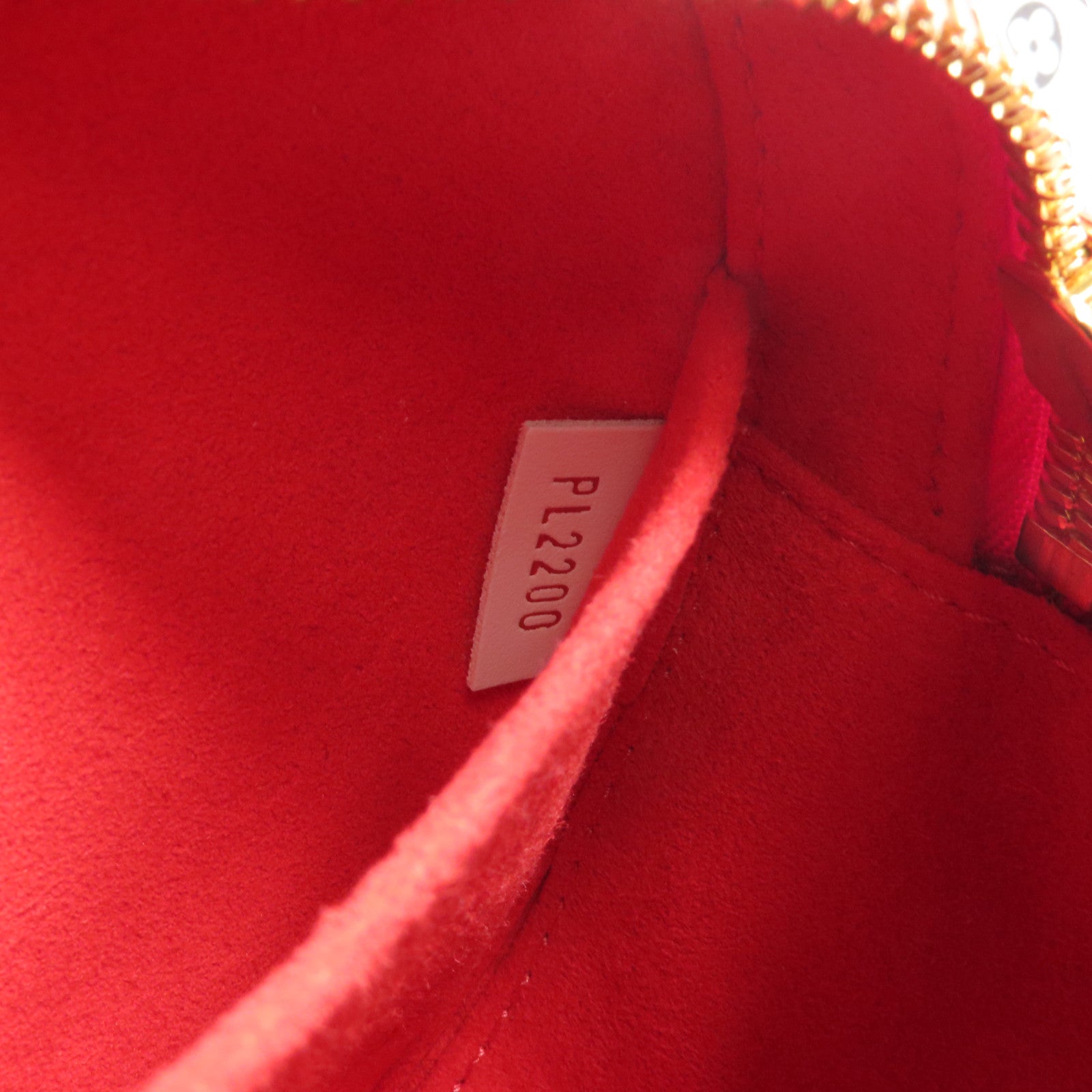 LOUIS VUITTON Monogram Giant Crafty Boite Chapoe Soupe金扣肩背袋