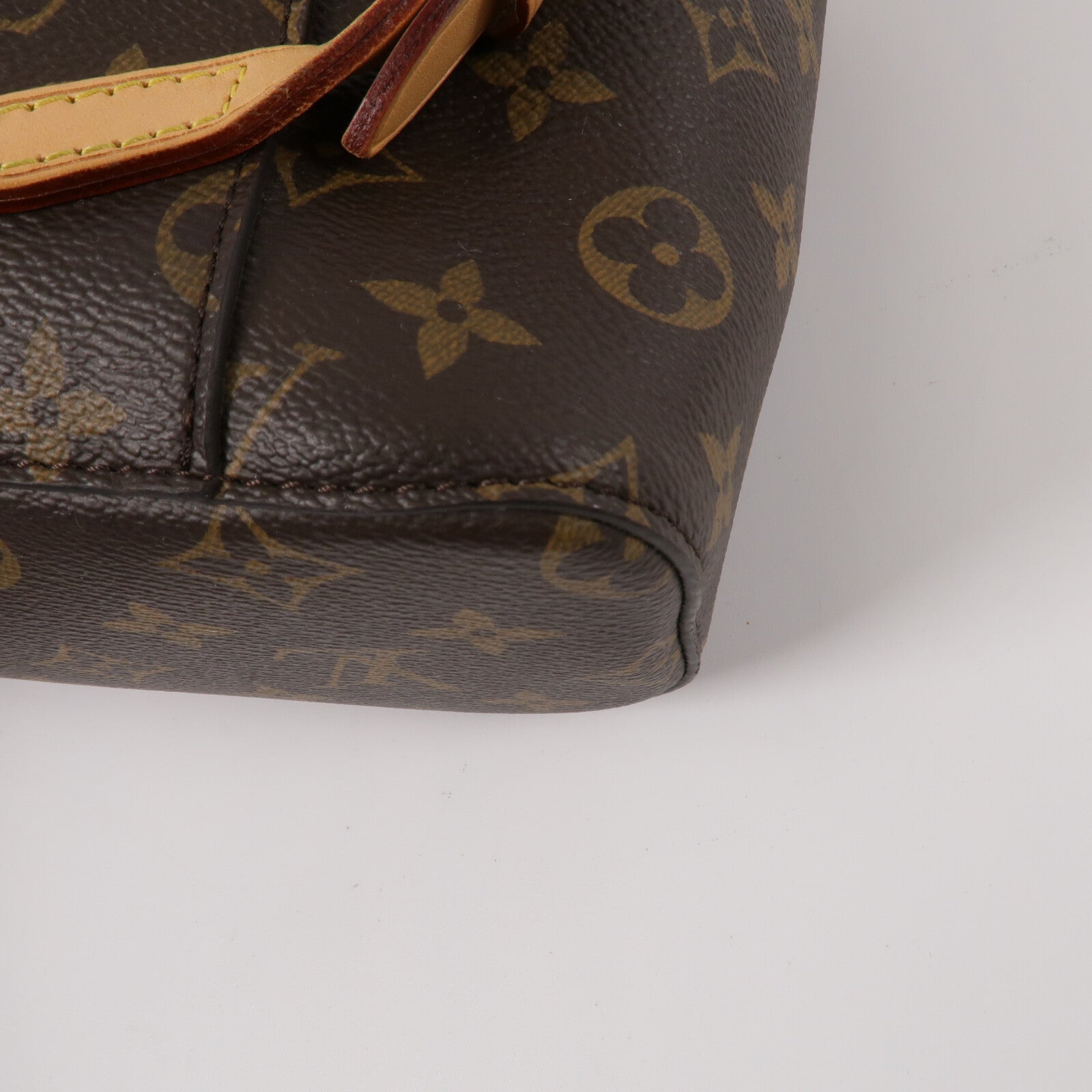 LOUIS VUITTON Monogram Montsouris Backpack背包