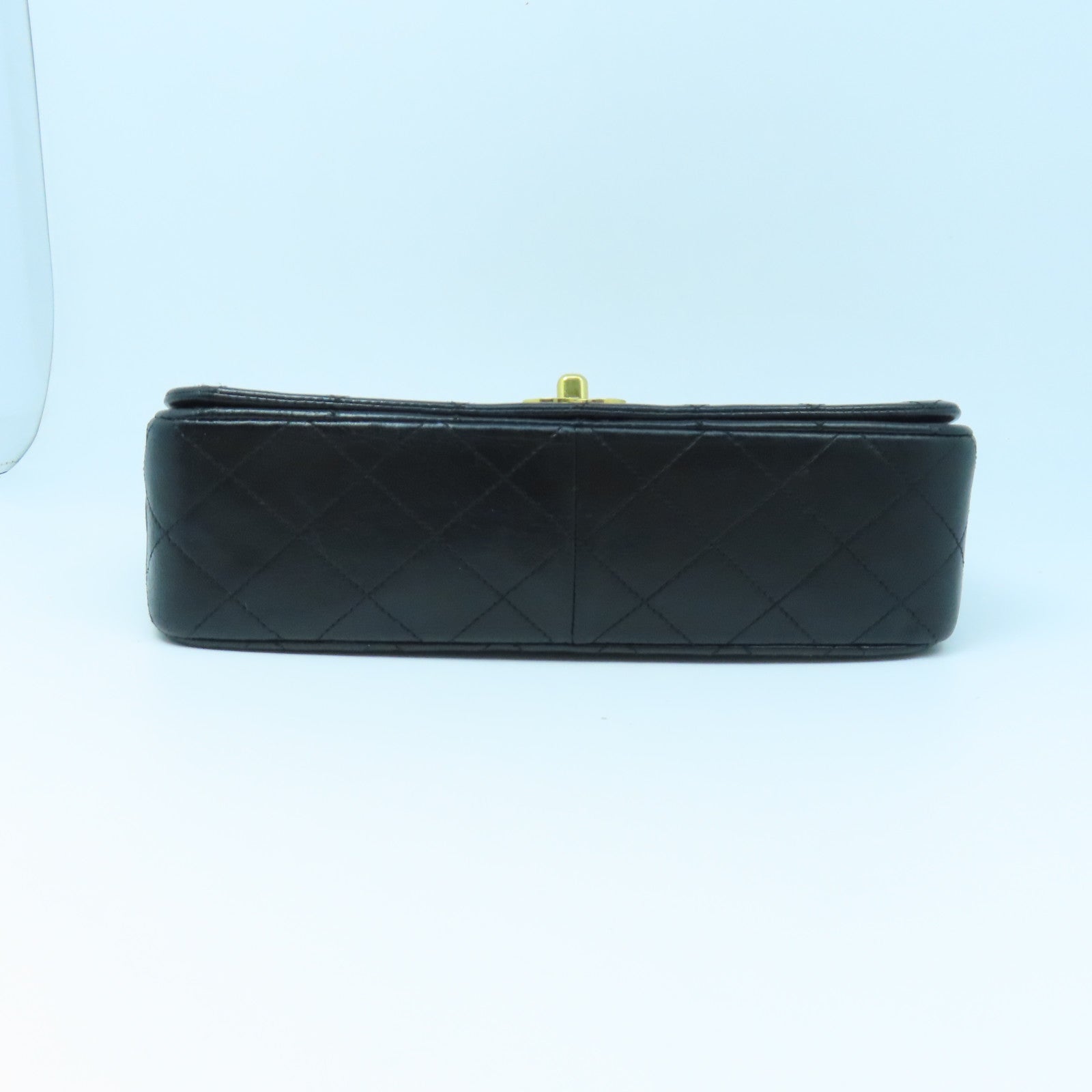 CHANEL rhombic sheepskin leather Chain Shoulder gold buckle shoulder bag black