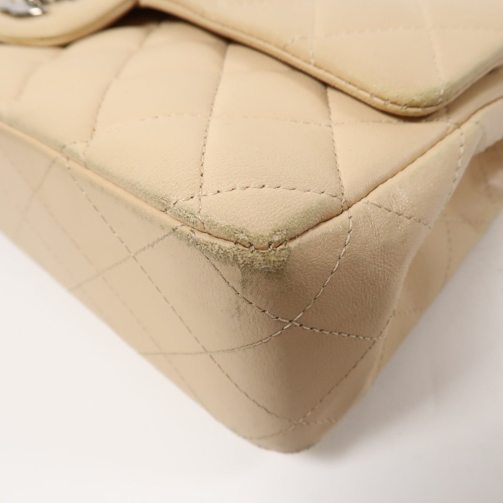 CHANEL 菱格羊皮皮革Chain Shoulder Bag銀扣鏈帶肩背袋米色