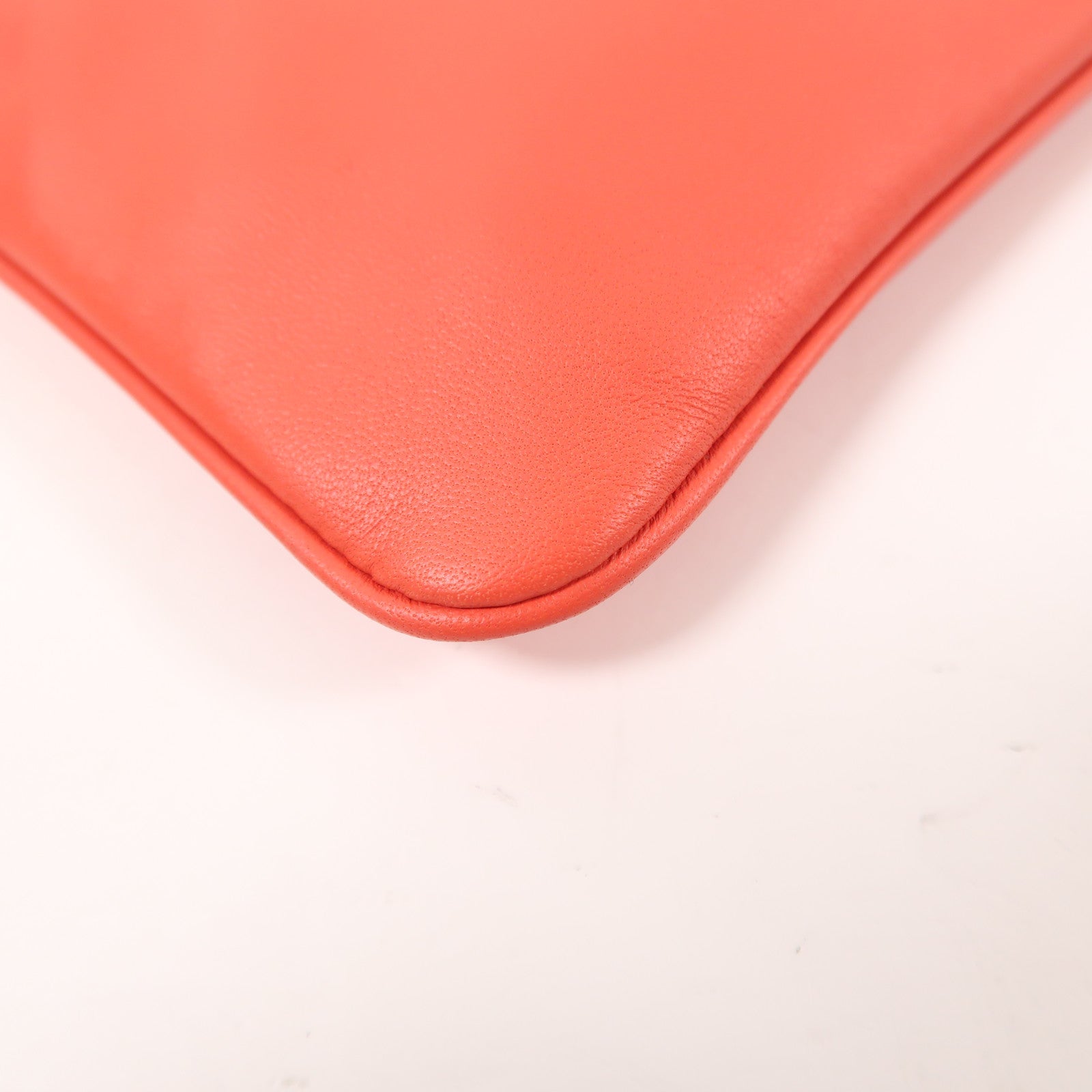 HERMES Swift皮革Tohubohu Pouch銀扣手拿包Capucine