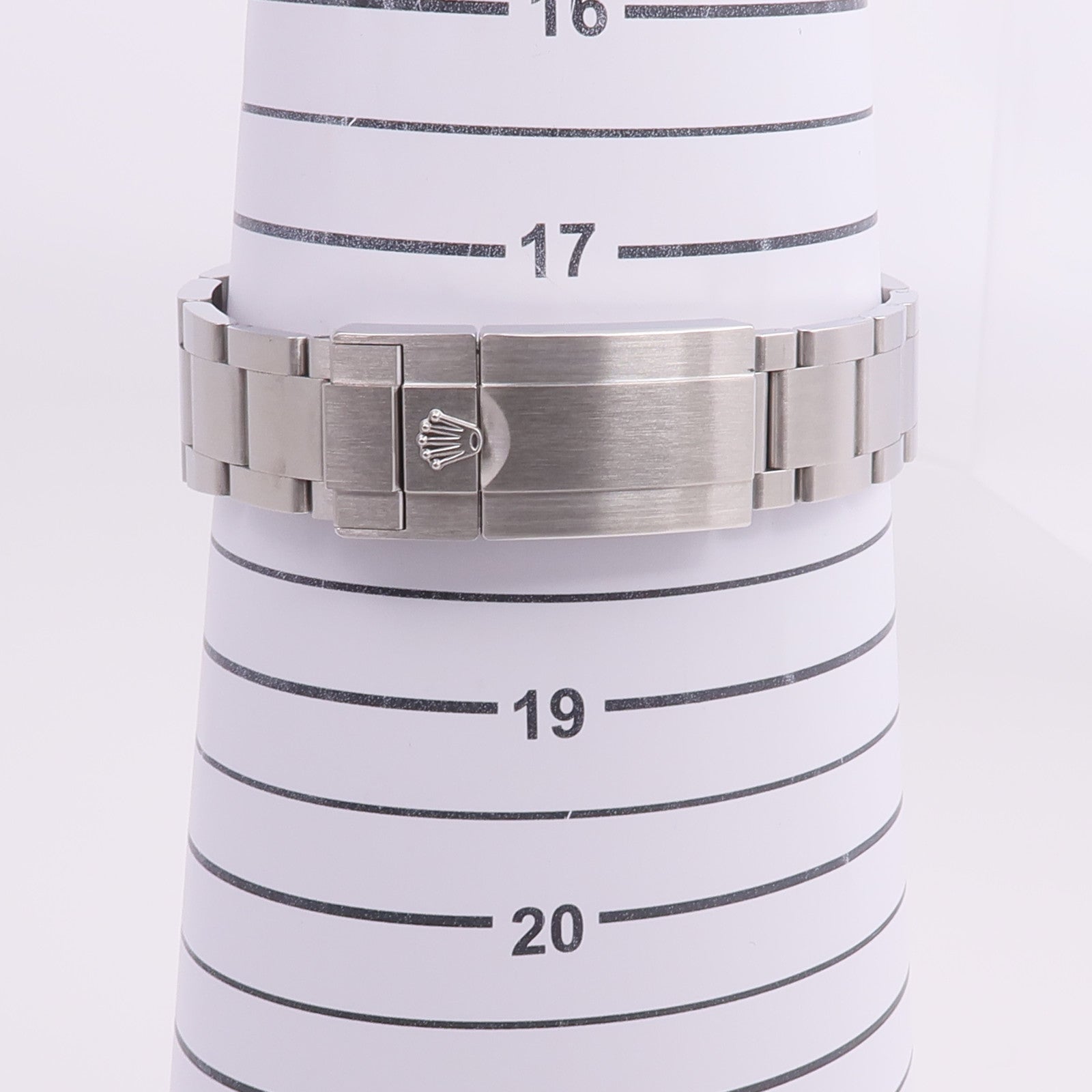 ROLEX Explorer II 216570