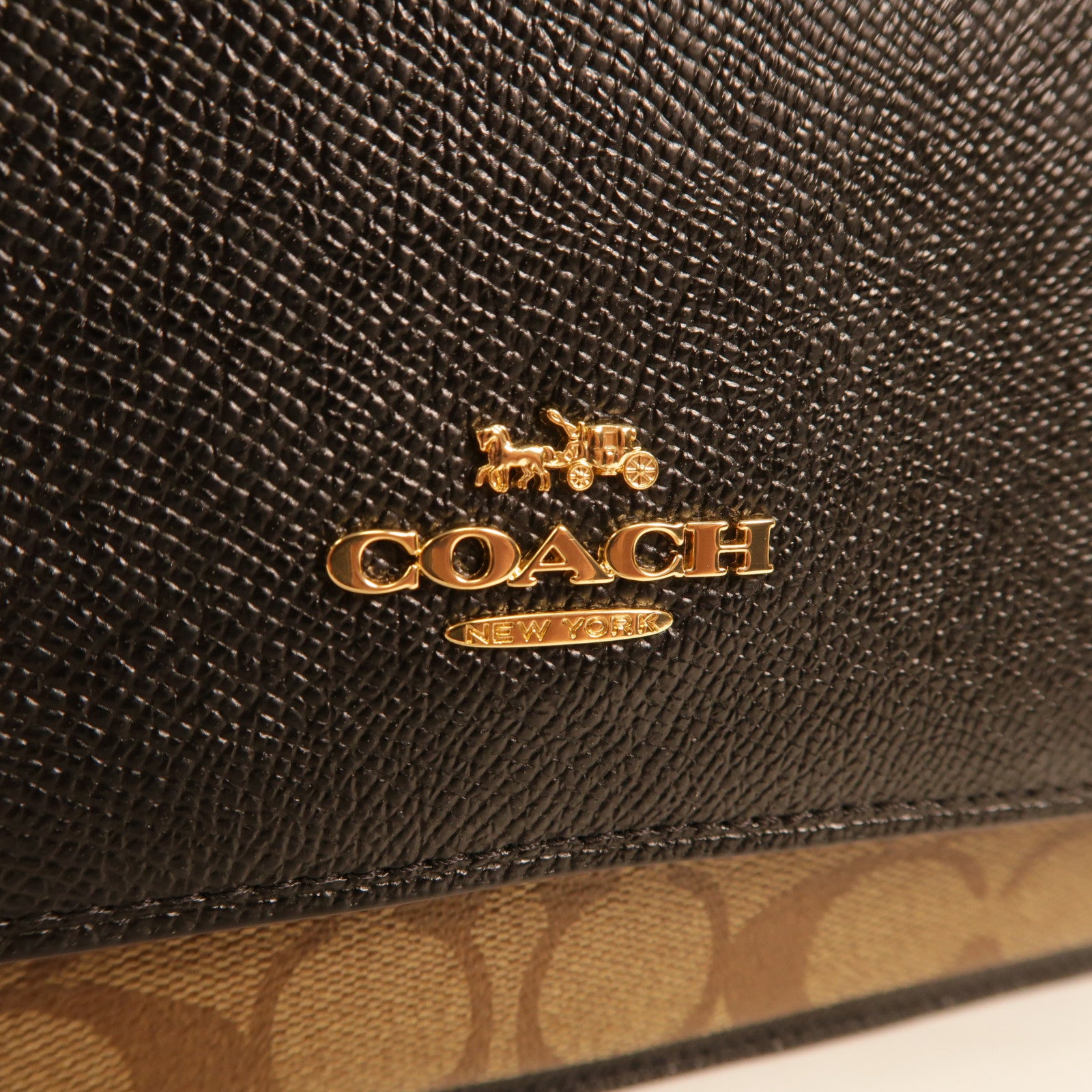 COACH 塗層帆布Chain Shoulder金扣鏈帶肩背袋