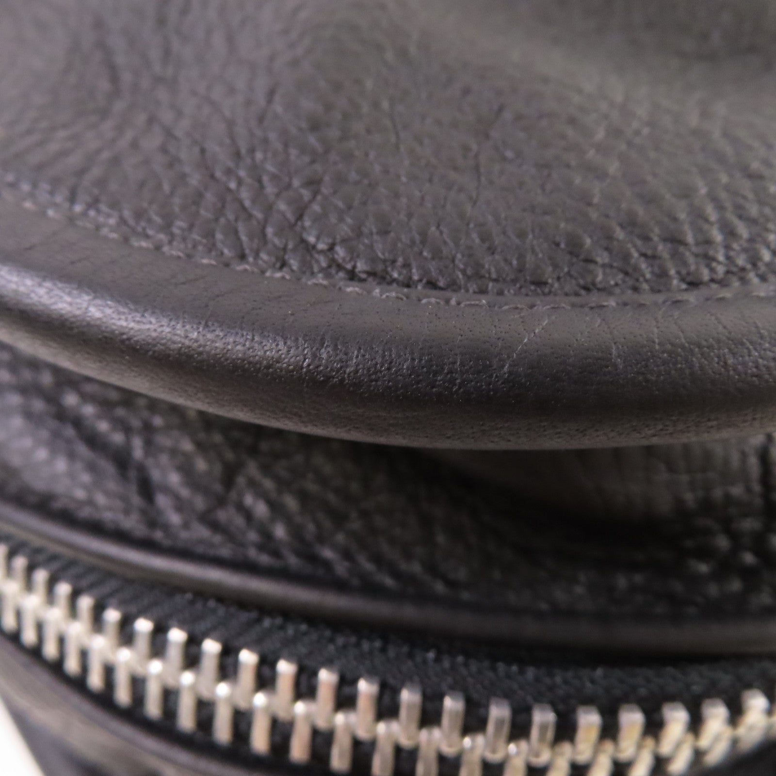 CHROME HEARTS 牛皮皮革Shoulder Bag銀扣肩背袋黑色