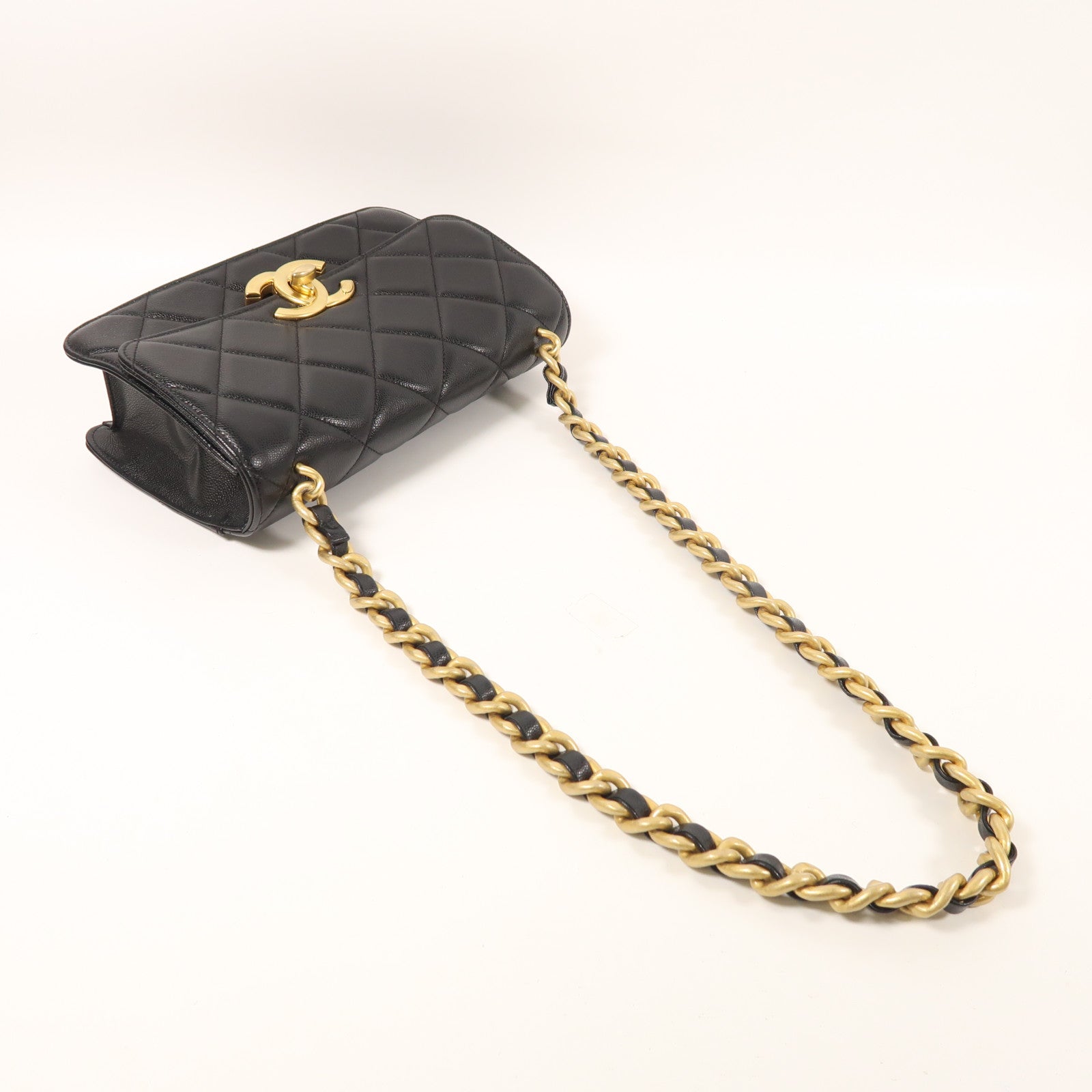 CHANEL 牛皮皮革Chain Shoulder金扣鏈帶肩背袋