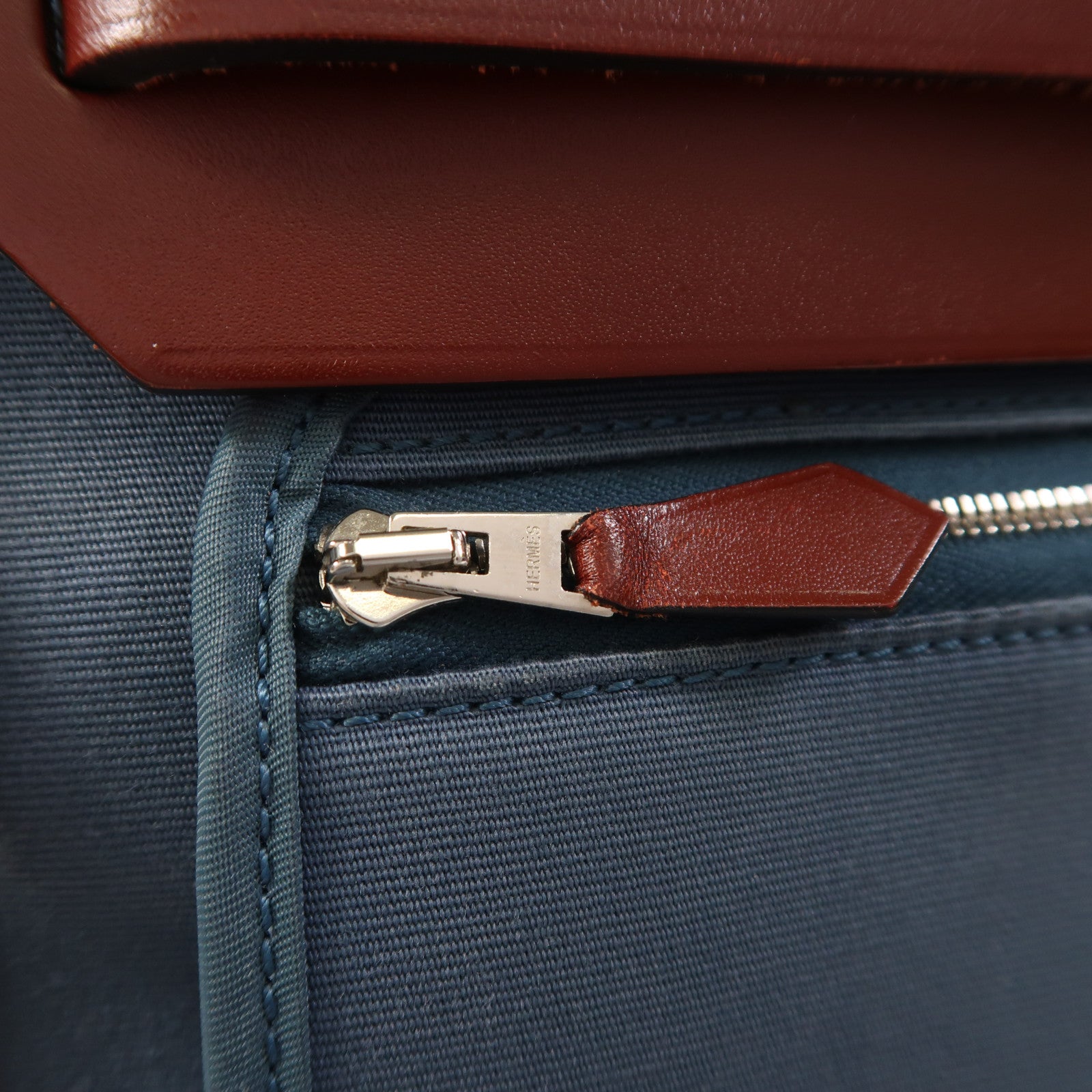 HERMES 帆布Herbag PM銀扣手挽肩背兩用袋Bleu Tempete/Rouge H