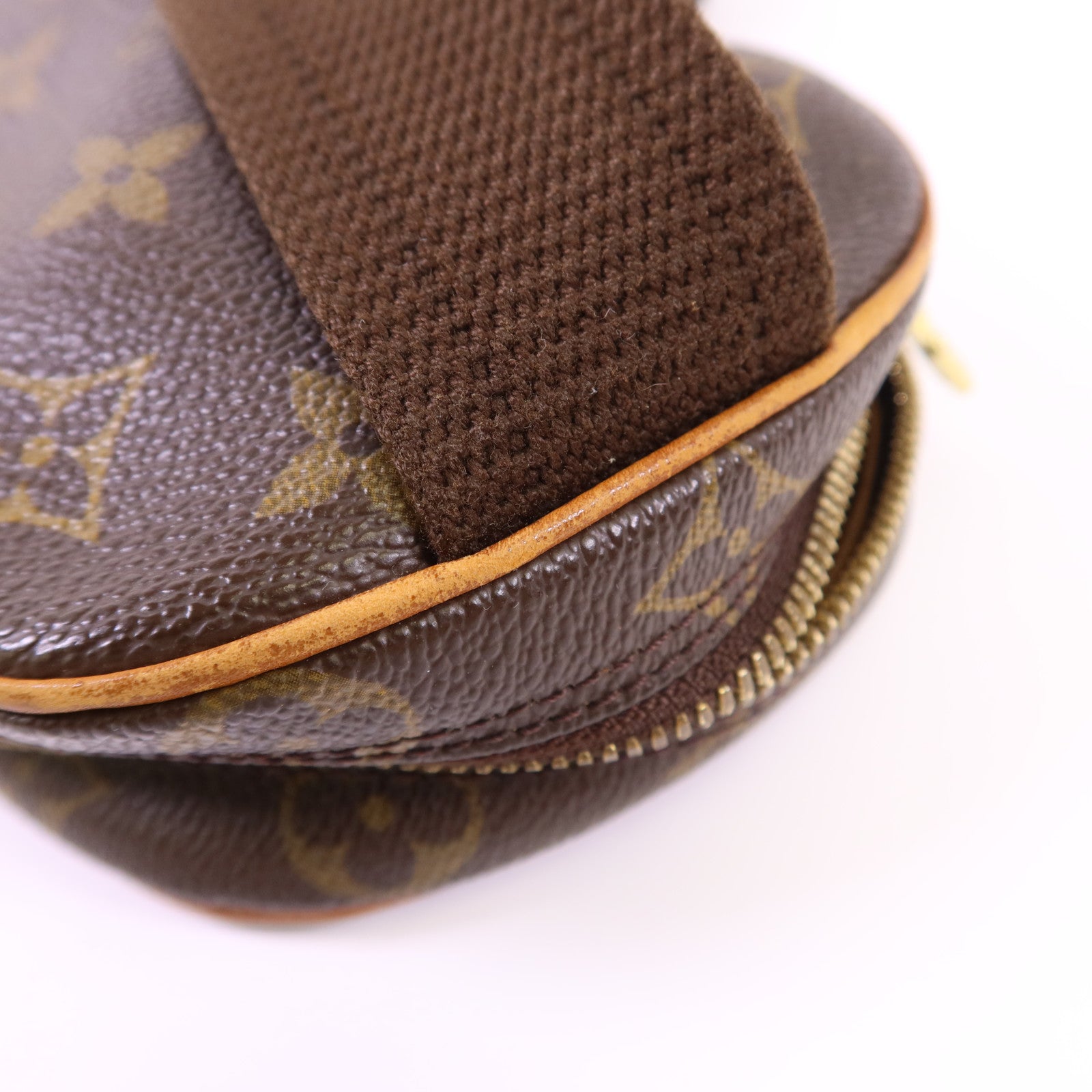 LOUIS VUITTON Monogram Pochette Gange金扣肩背袋