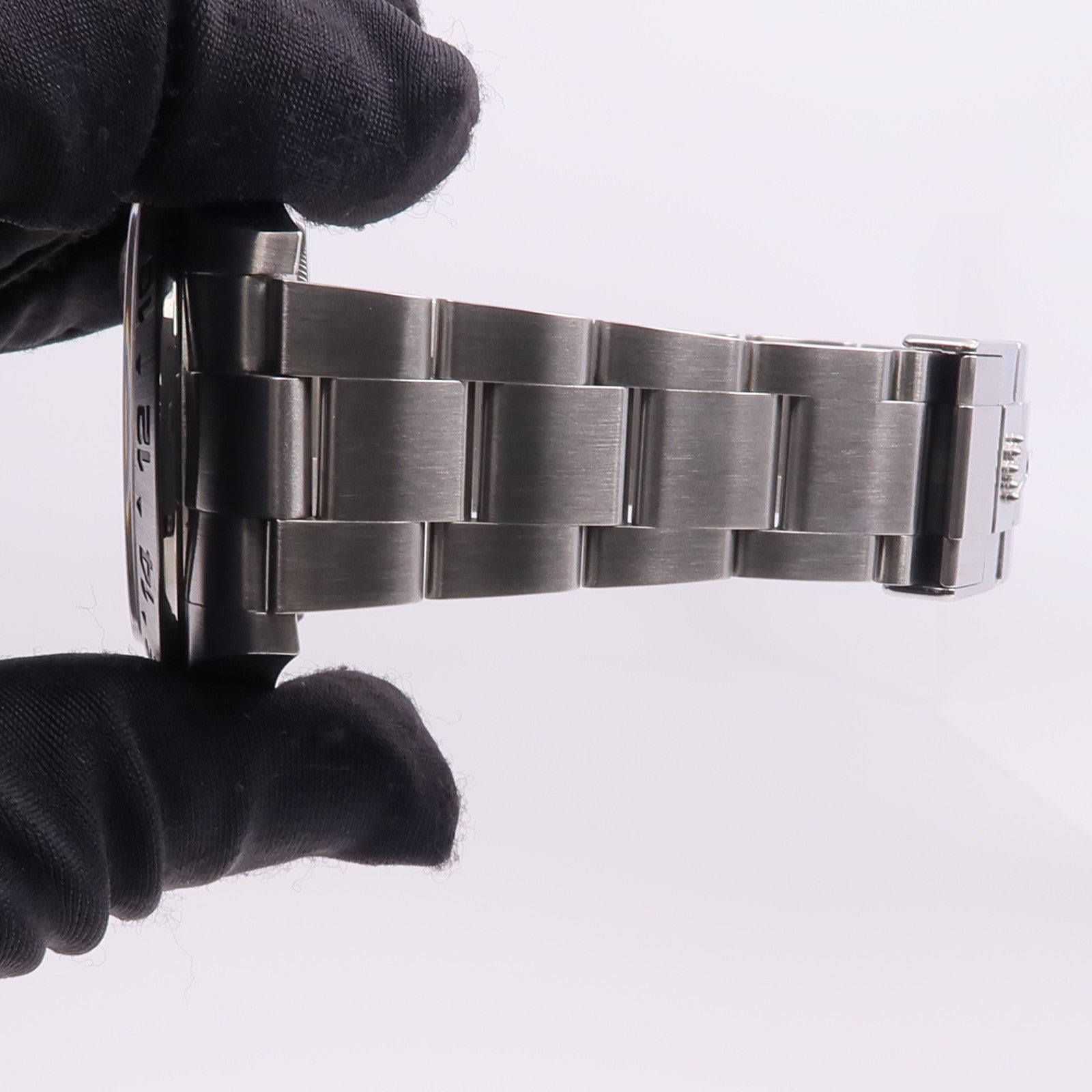 ROLEX Explorer II 216570