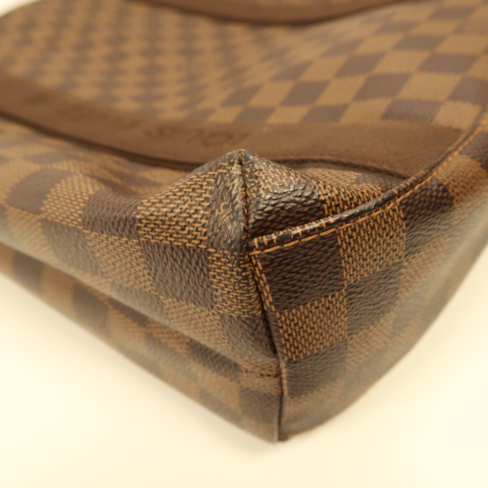 LOUIS VUITTON Damier Ebene Beaubourg金扣手挽袋啡色