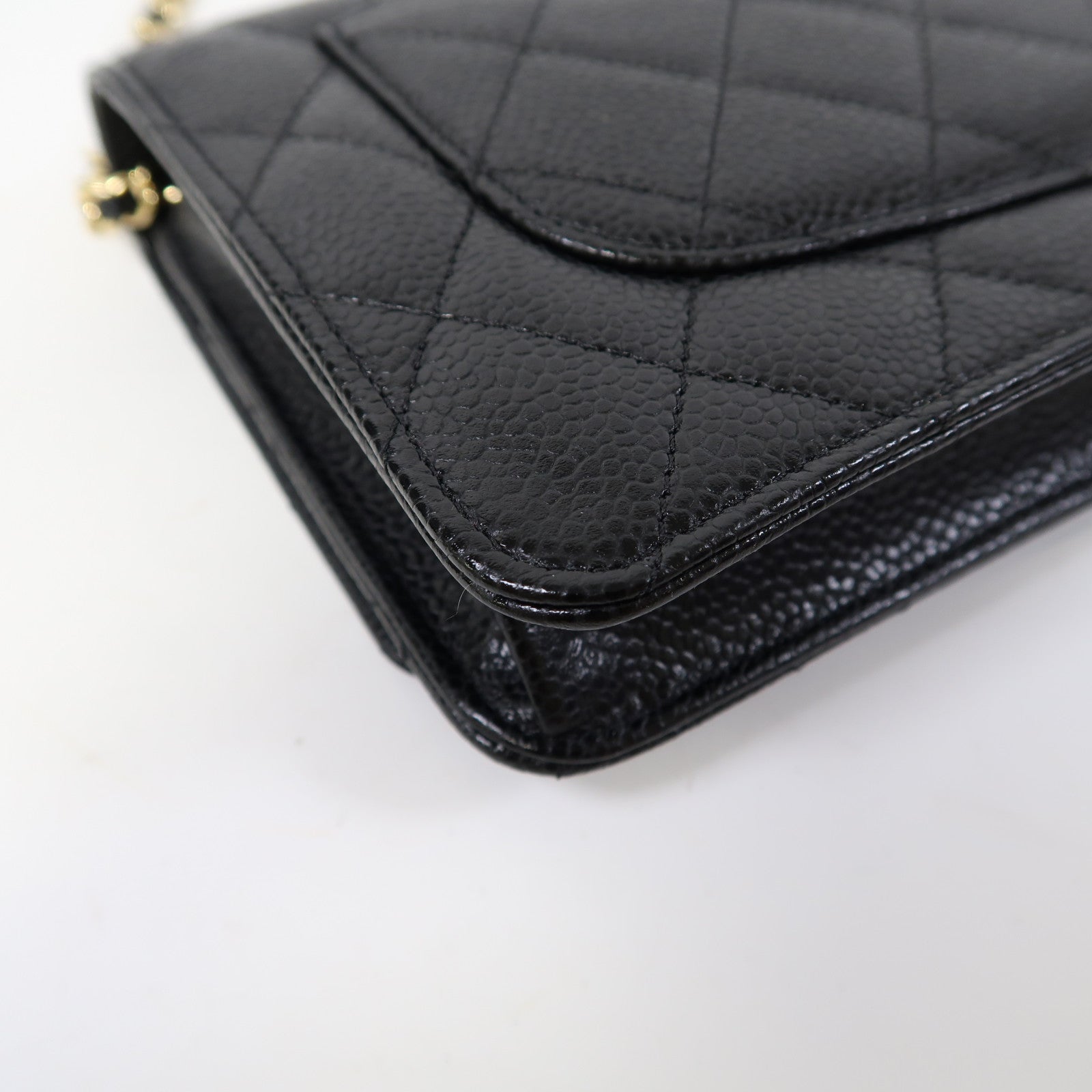 CHANEL 菱格Caviar皮革Wallet On Chain金扣鏈帶肩背袋黑色