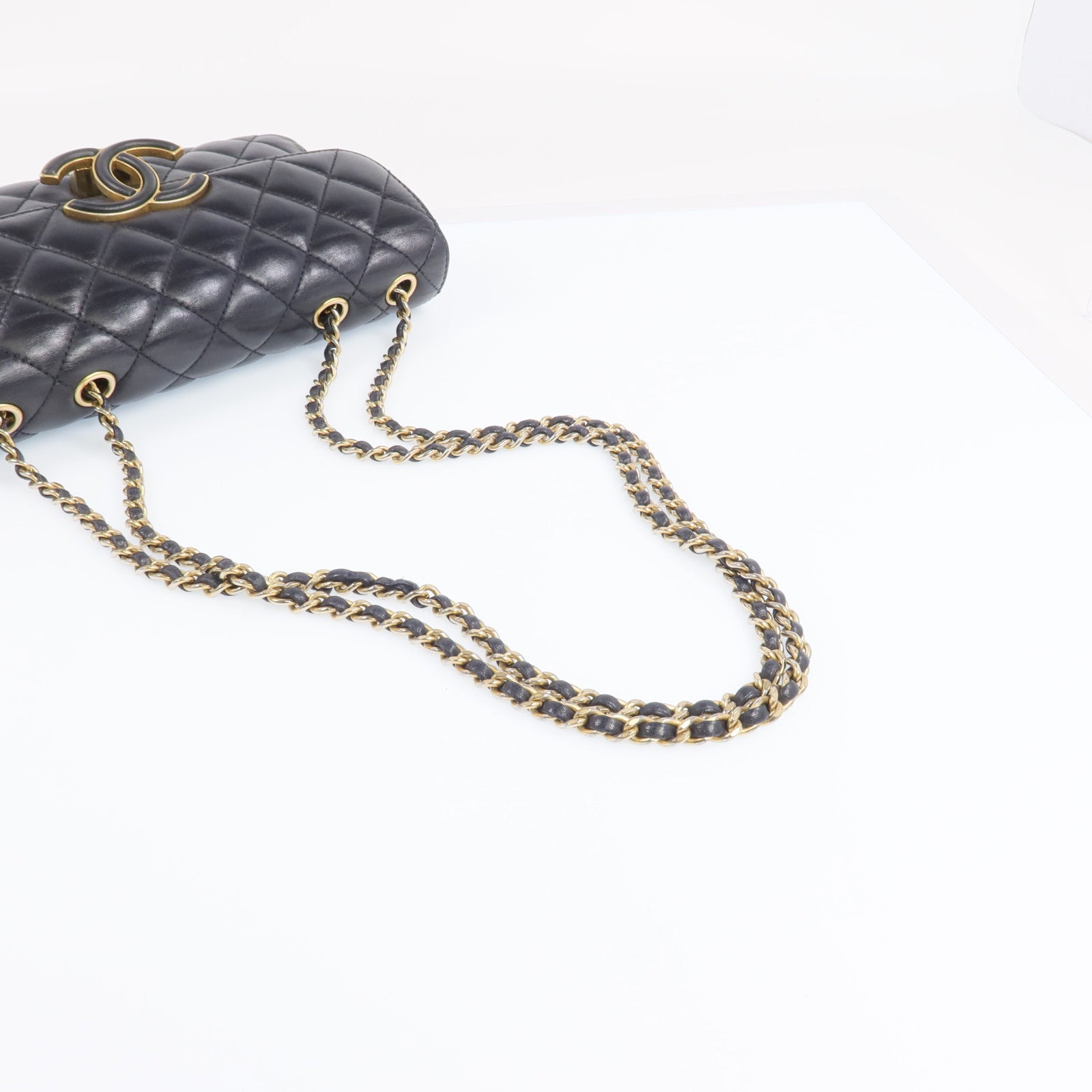 CHANEL 羊皮皮革Chain Shoulder金扣鏈帶肩背袋