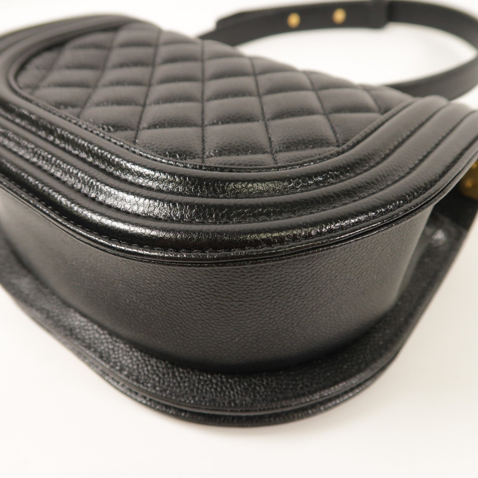 CHANEL 【激減優惠】牛皮皮革Boy金扣肩背袋