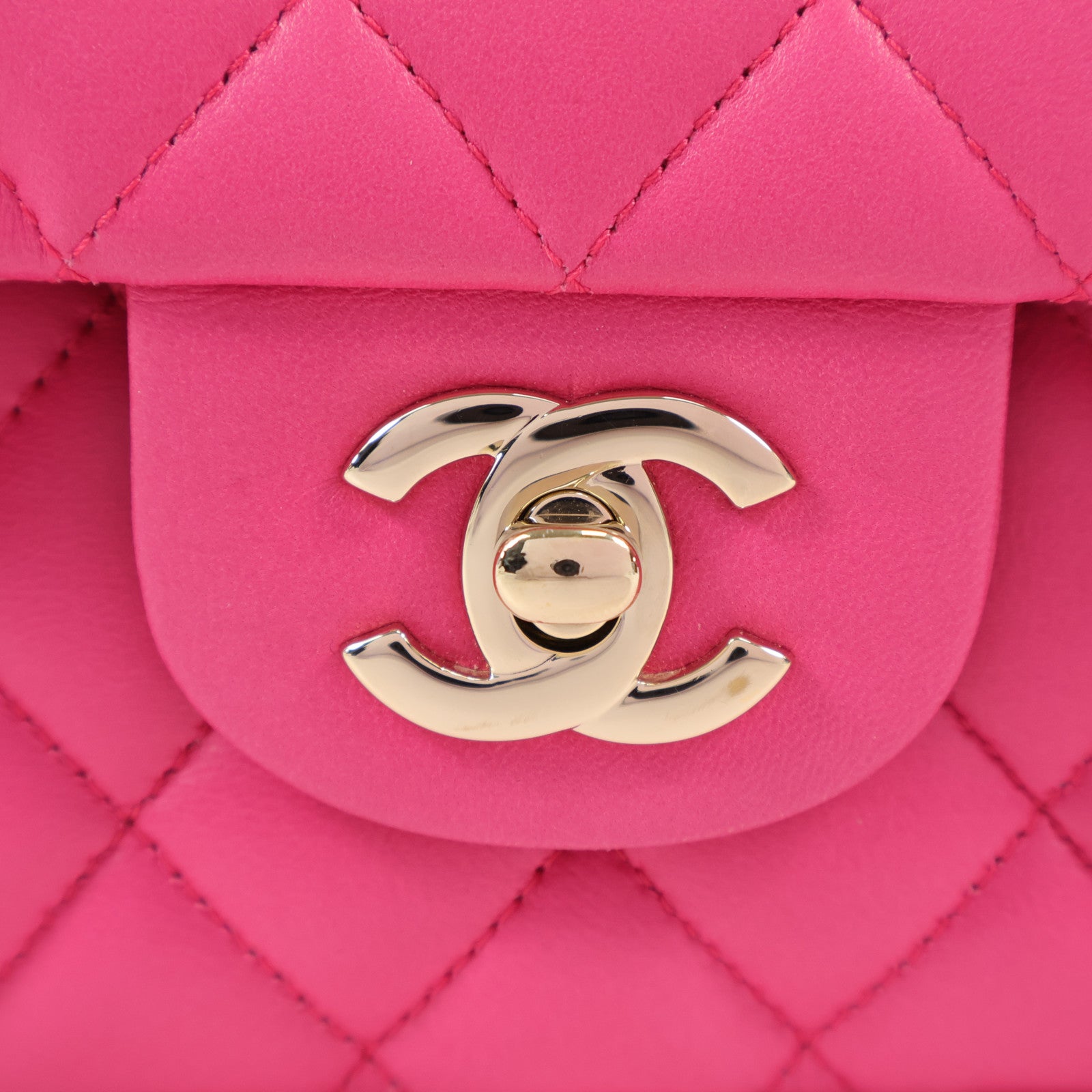 CHANEL 羊皮皮革Classic 25銀扣鏈帶肩背袋