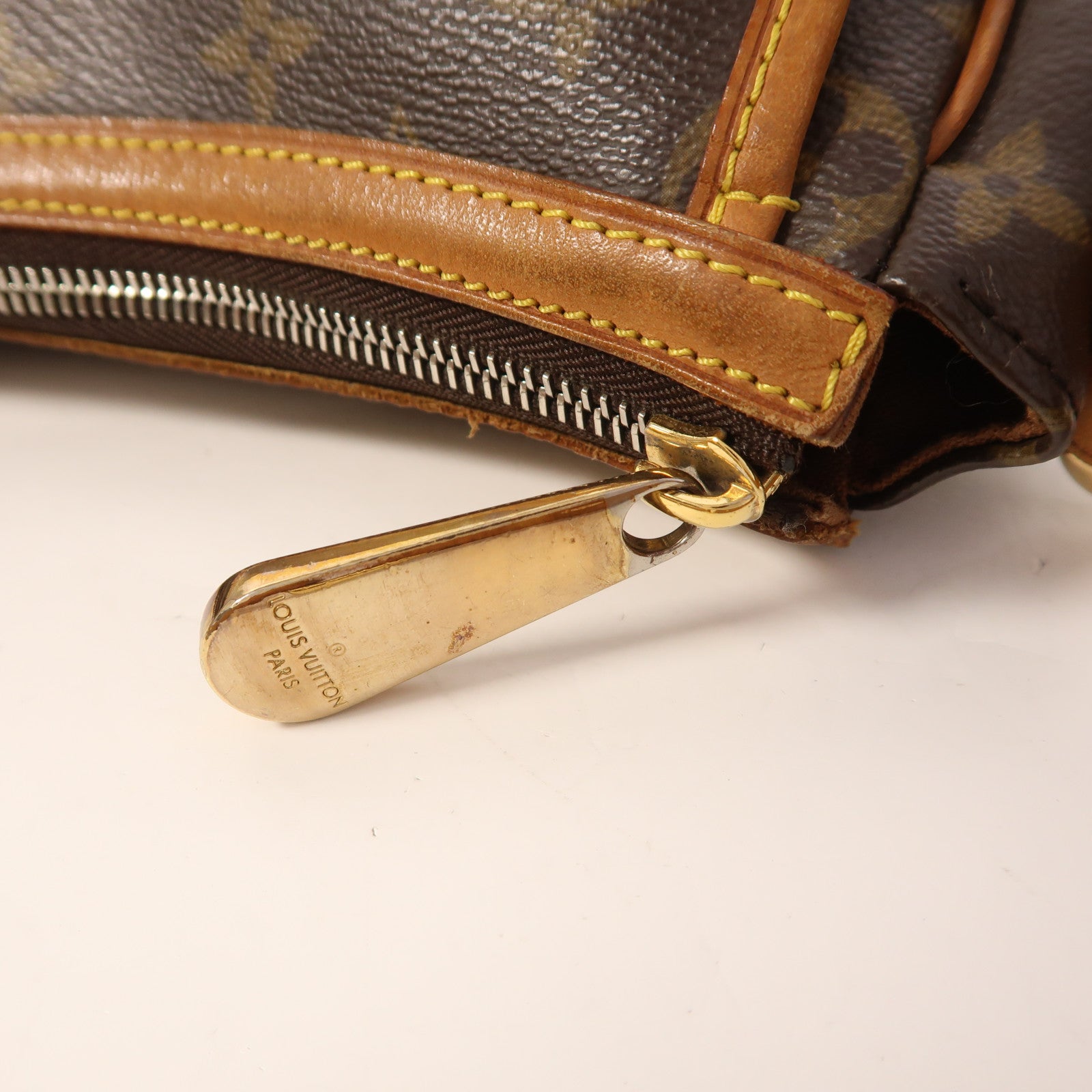 LOUIS VUITTON 【激減優惠】Monogram Tulum PM金扣肩背袋