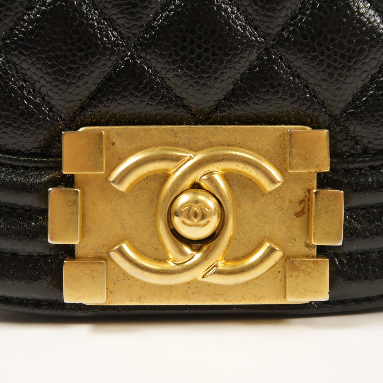 CHANEL 牛皮皮革Boy金扣肩背袋