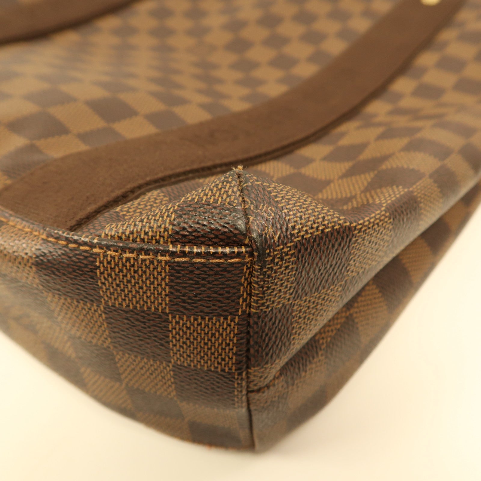 LOUIS VUITTON Damier Ebene Beaubourg金扣手挽袋啡色
