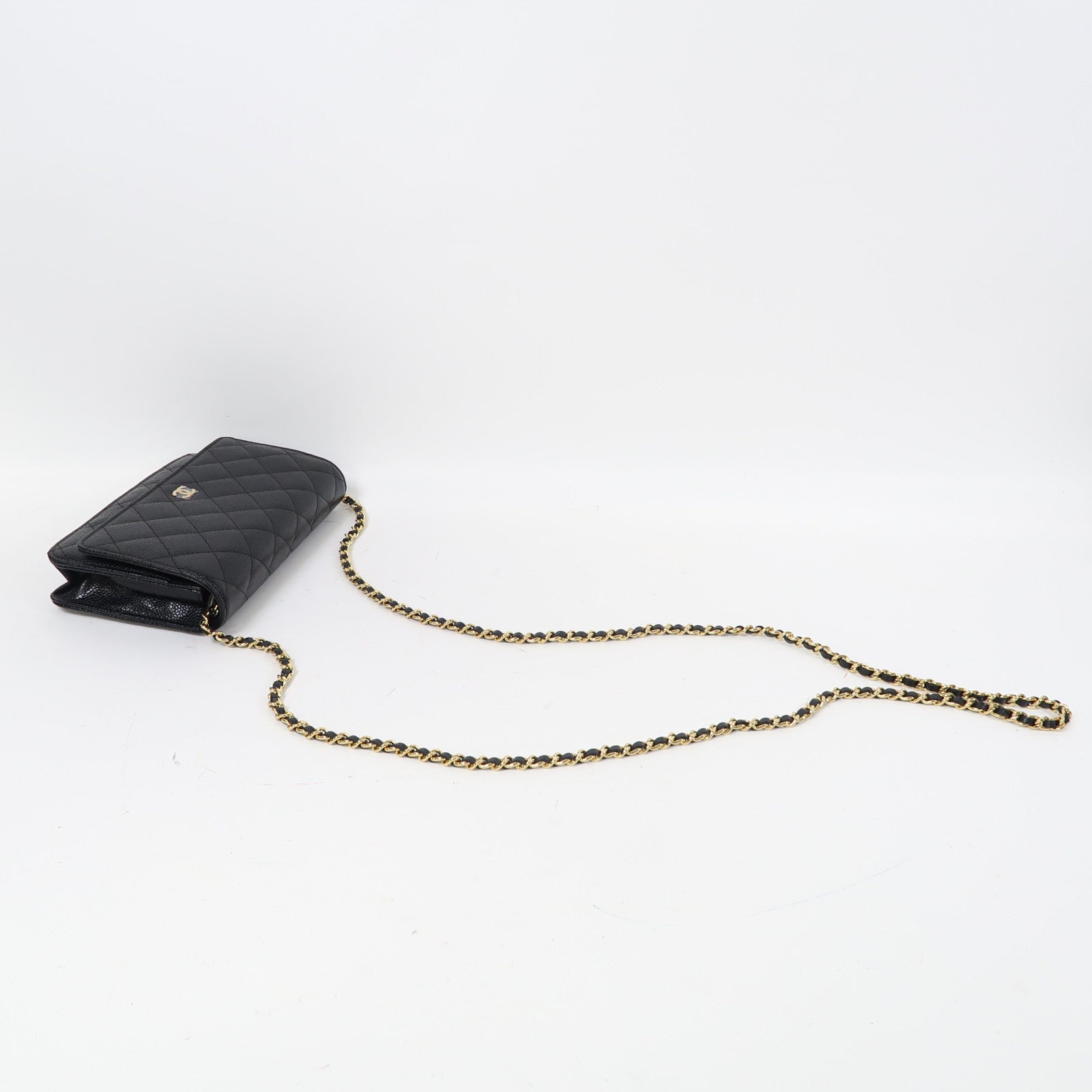 CHANEL 菱格Caviar皮革Wallet On Chain金扣鏈帶肩背袋黑色