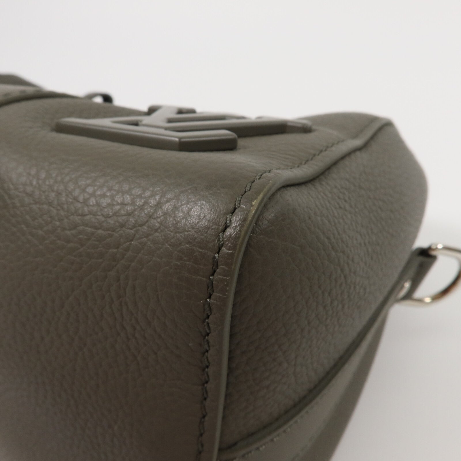 LOUIS VUITTON 牛皮皮革Keepall 25肩背袋