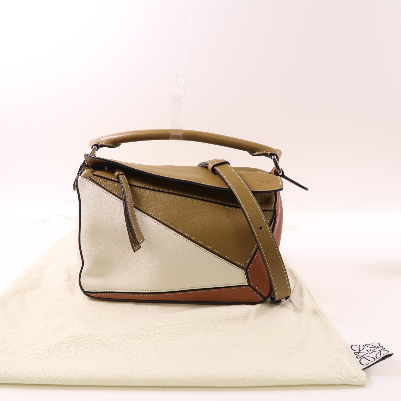 LOEWE 皮革Small Puzzle銀扣手挽肩背兩用袋米色/啡色
